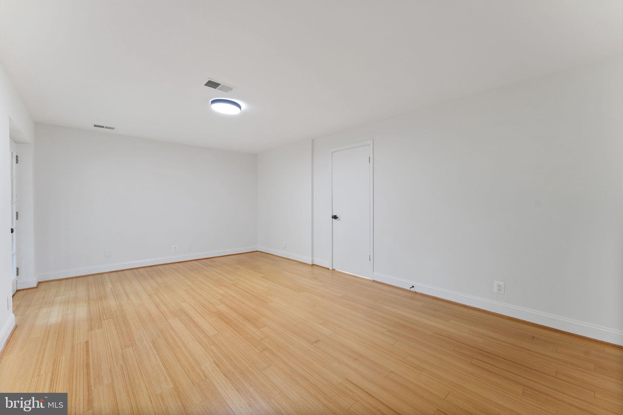 BURKE CENTRE - Residential