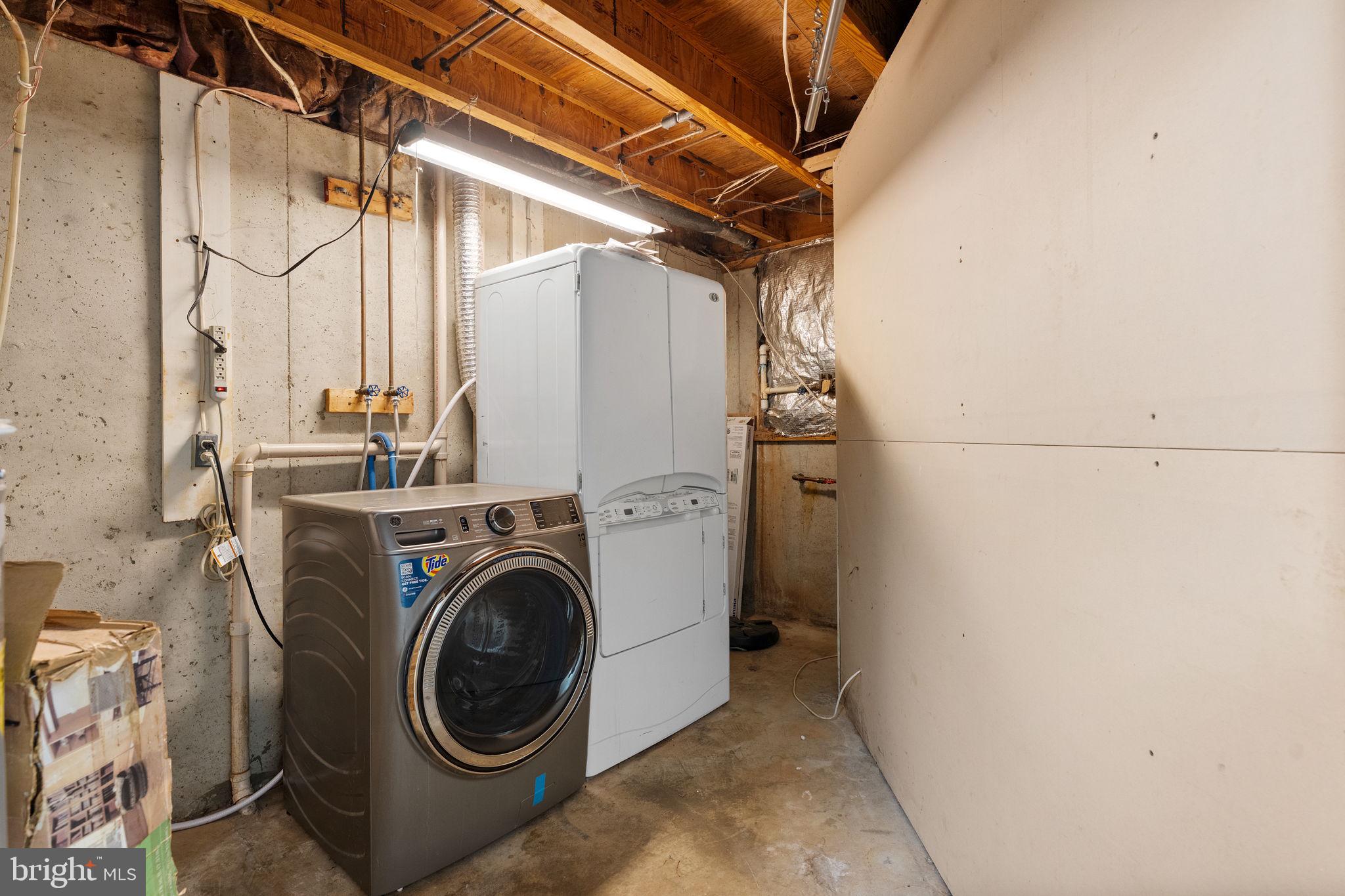 BURKE CENTRE - Residential