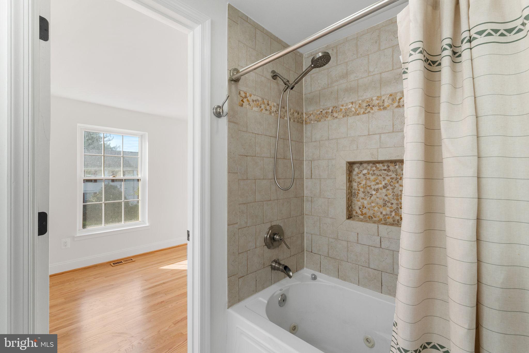 BURKE CENTRE - Residential