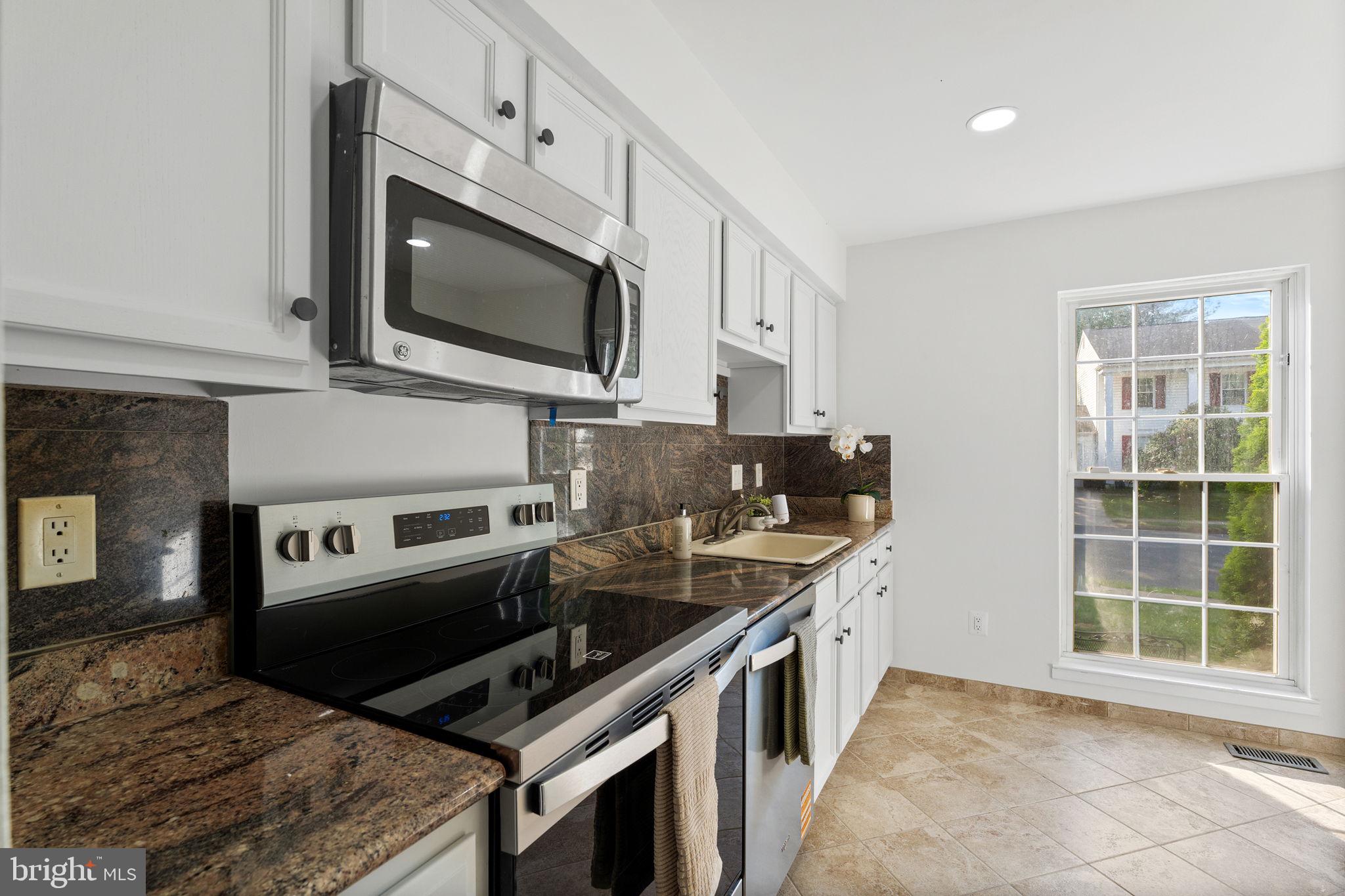 BURKE CENTRE - Residential