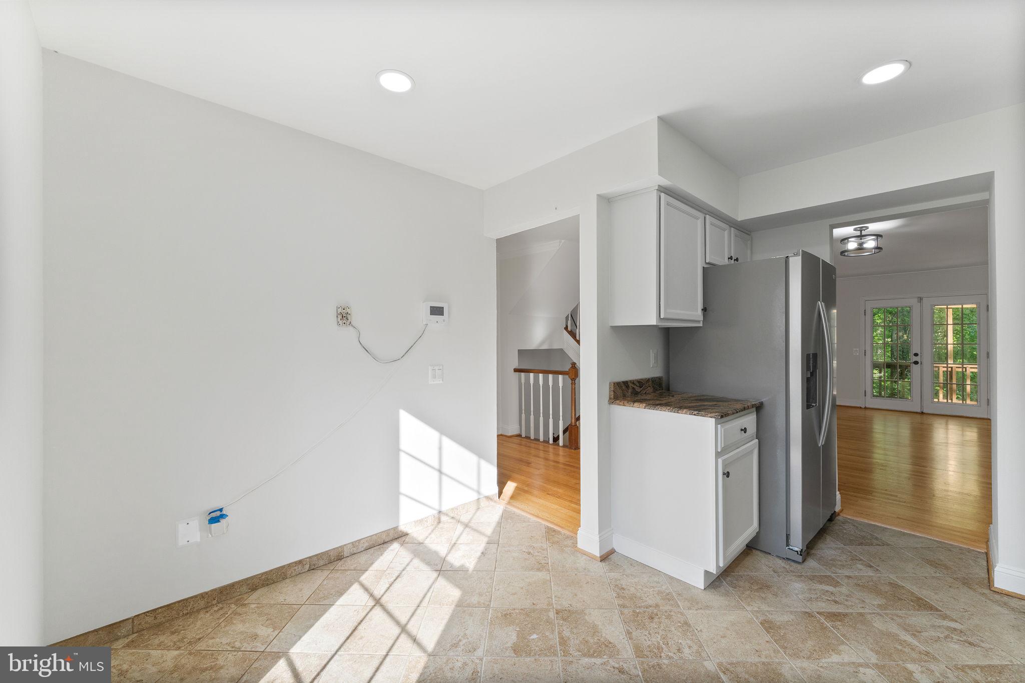 BURKE CENTRE - Residential