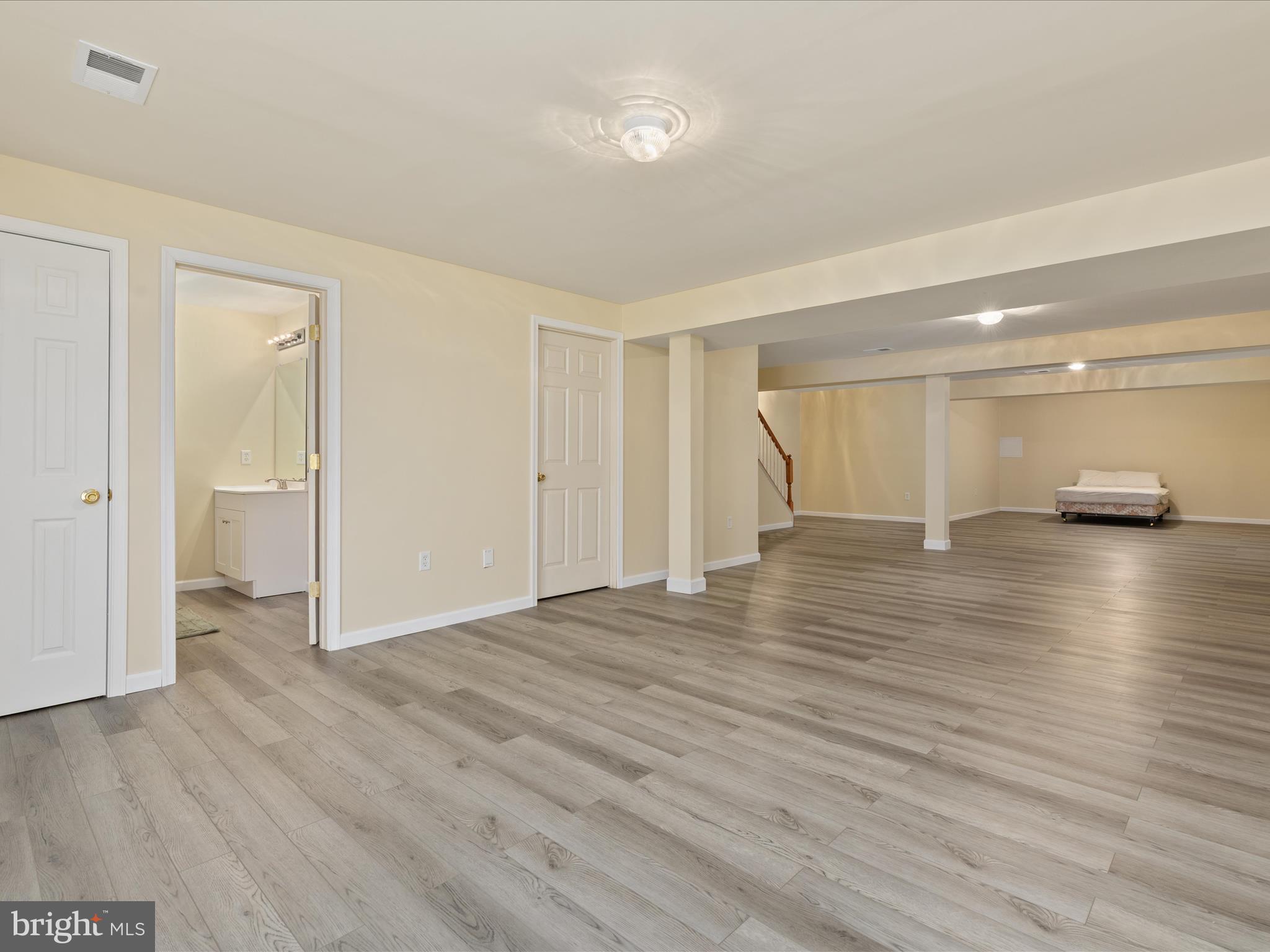 STONEBRIDGE - Residential