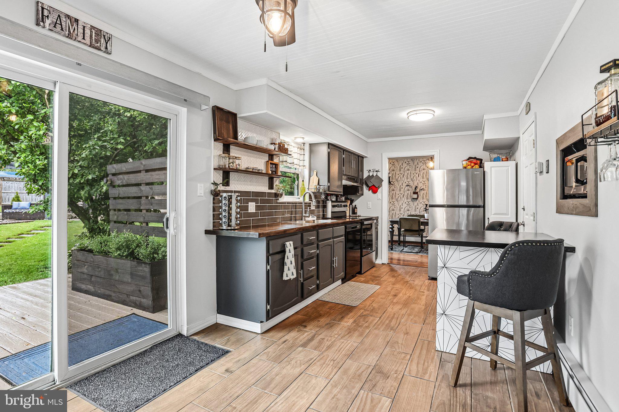 PARK RIDGE ESTS - Residential