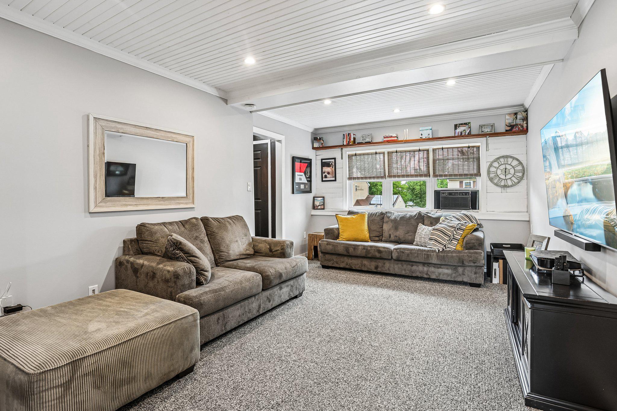 PARK RIDGE ESTS - Residential