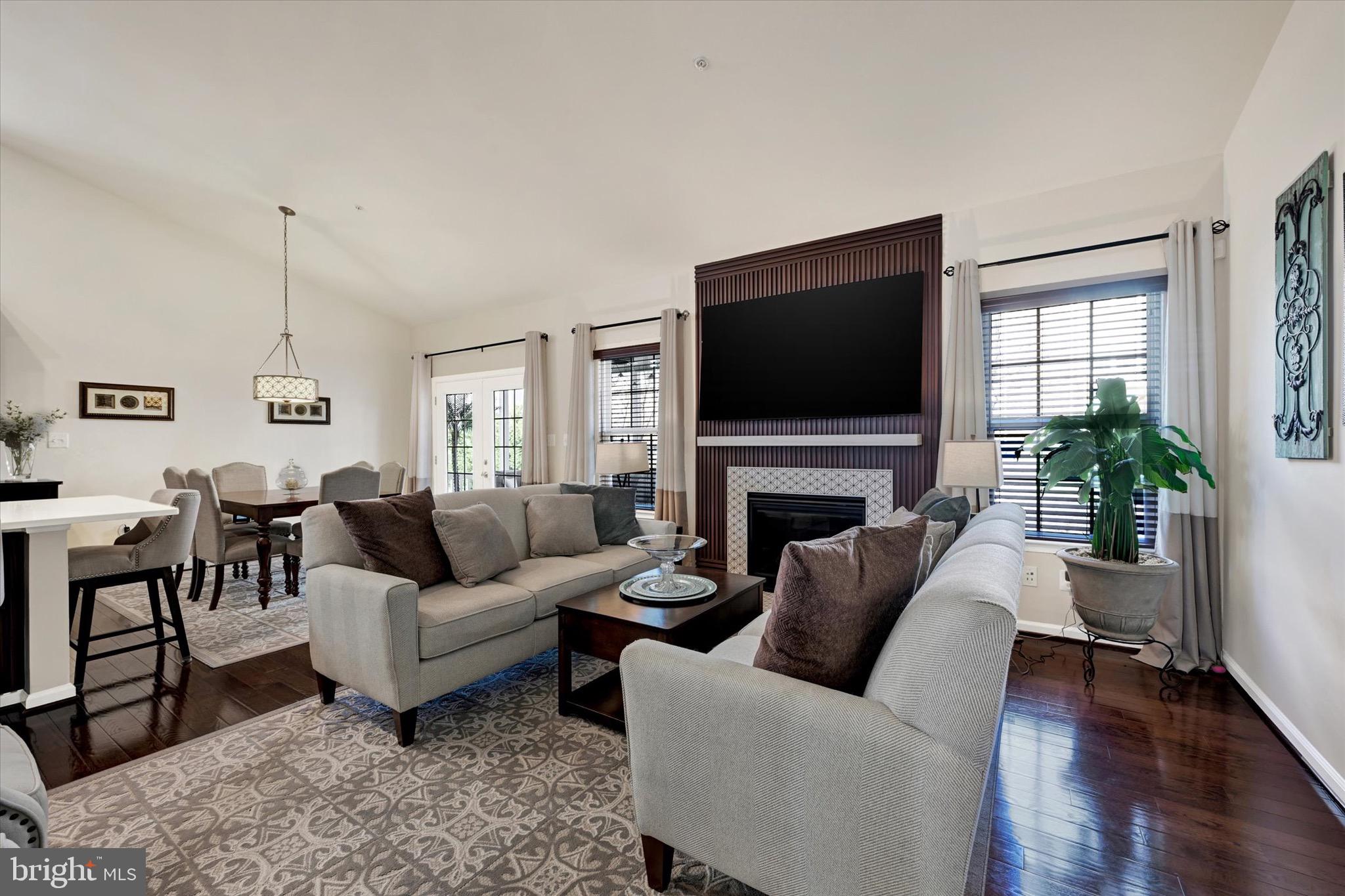 BULLE ROCK - Residential