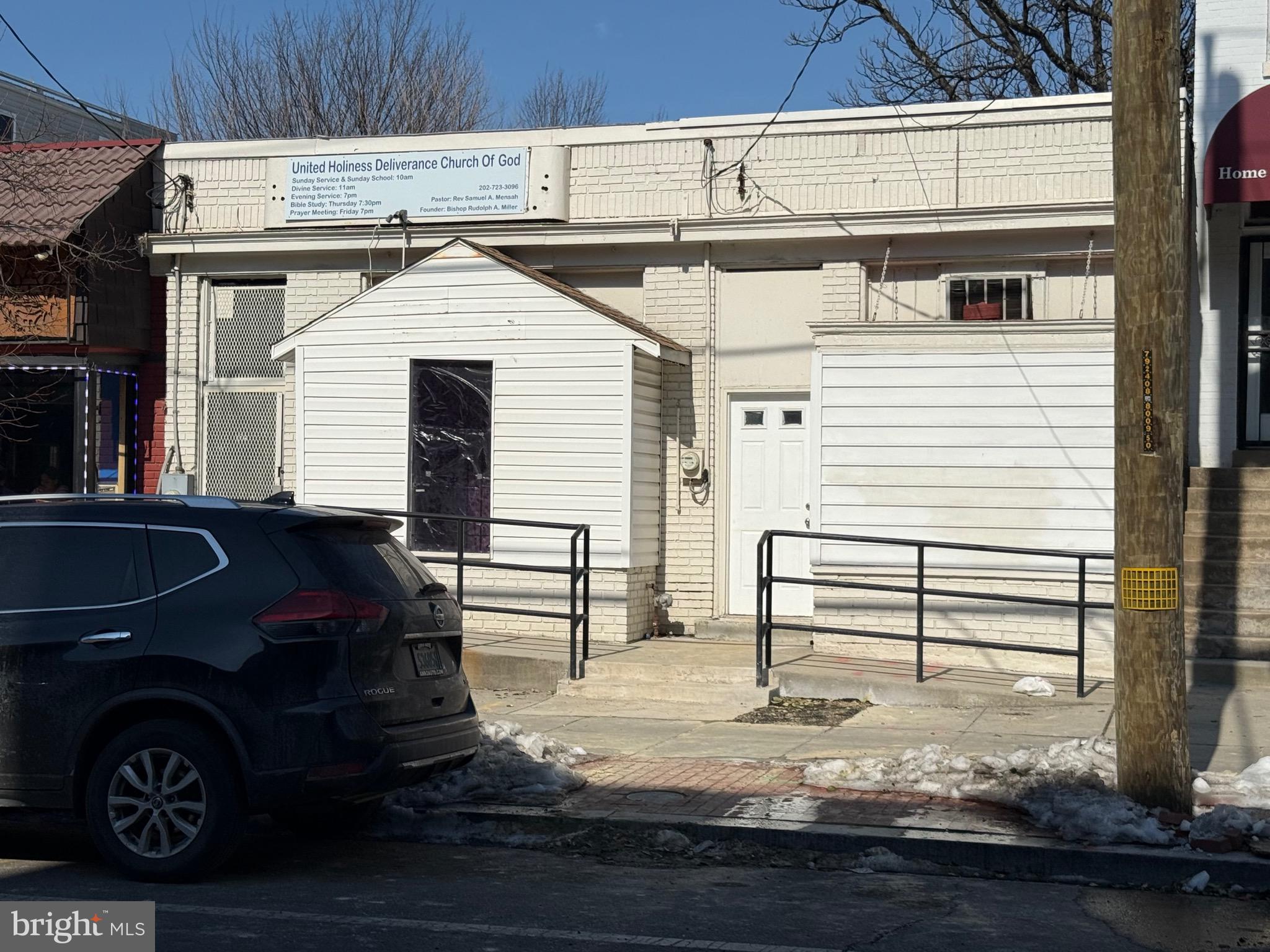 825 KENNEDY STREET NW