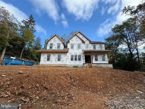 353 OAK TERRACE WAYNE PA 19087