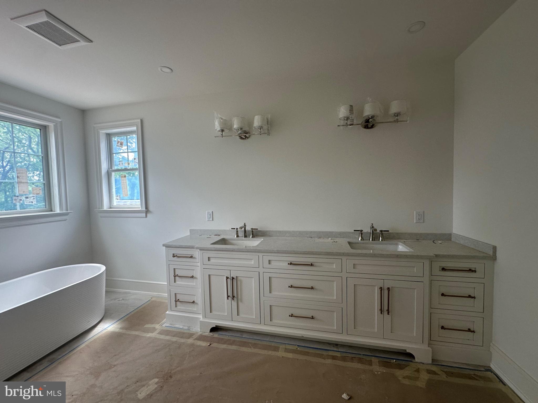 SOUTH WAYNE - Residential
