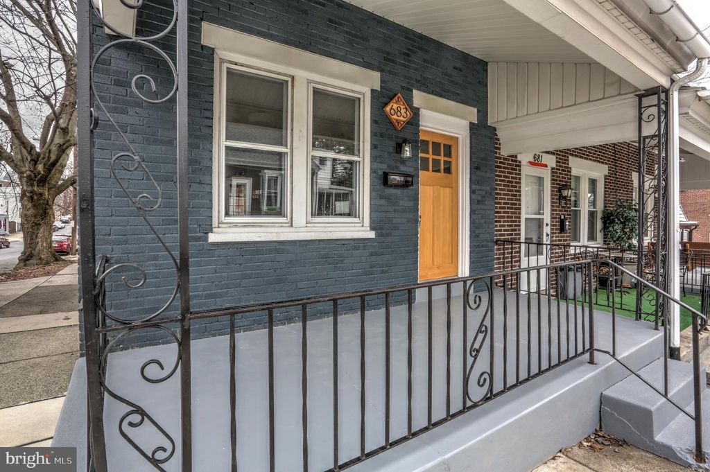 Photo of 683 POPLAR ST, LANCASTER, PA 17603 (MLS # PALA2030316)