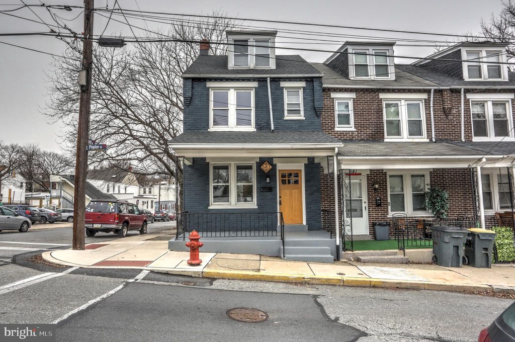 Photo of 683 POPLAR ST, LANCASTER, PA 17603 (MLS # PALA2030316)