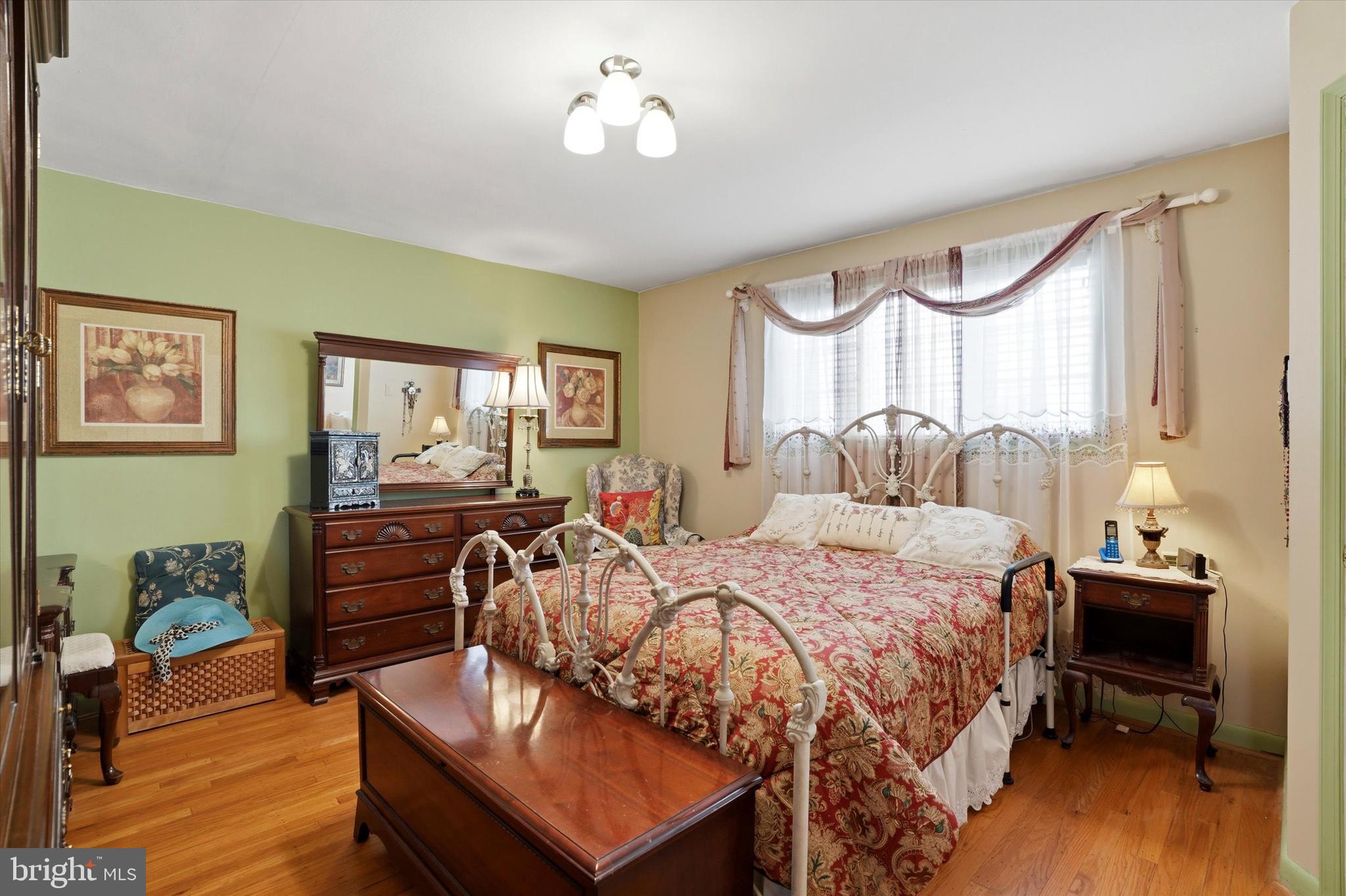 VALLEY VIEW - Residential