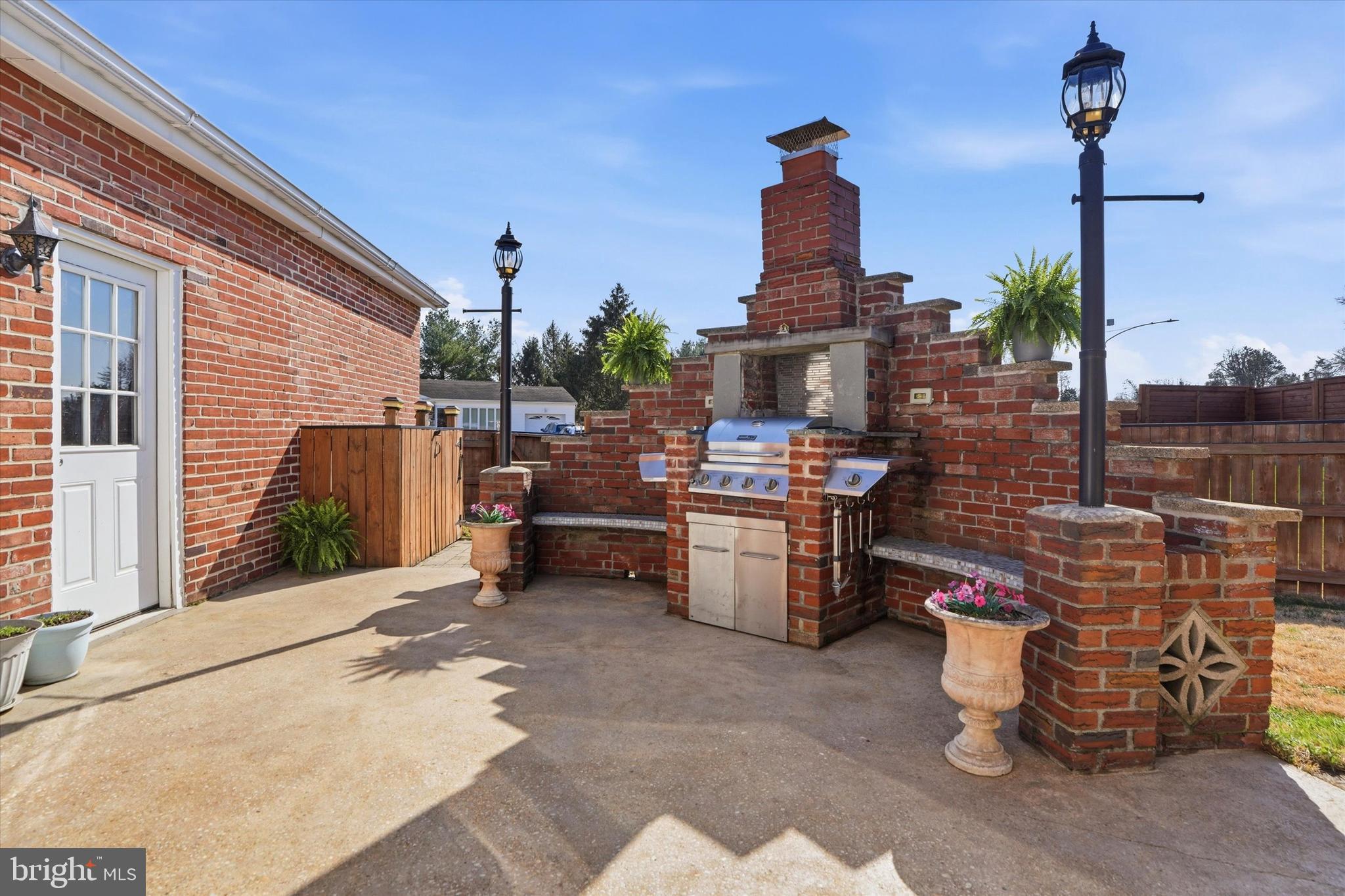 VALLEY VIEW - Residential