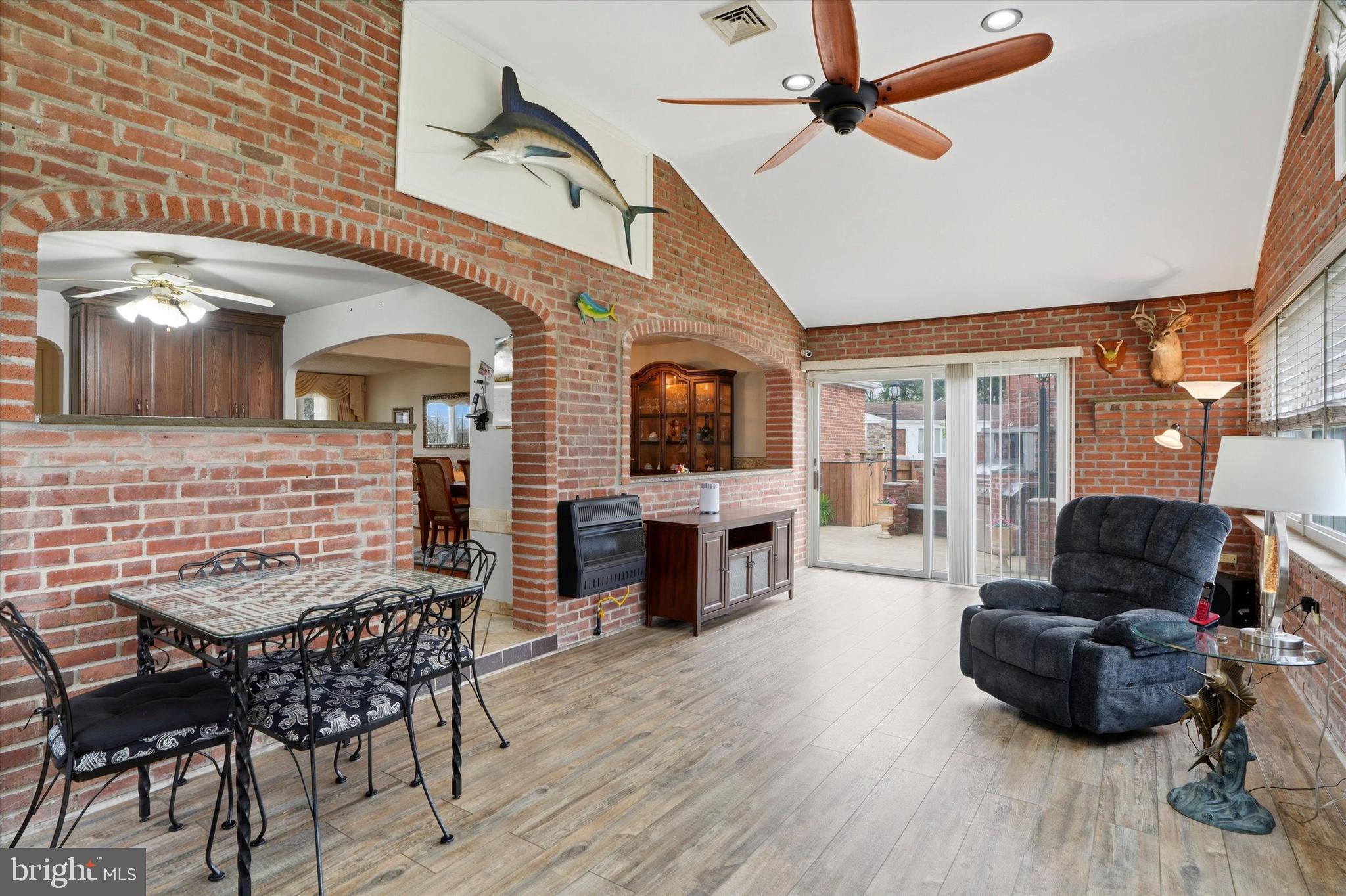 VALLEY VIEW - Residential