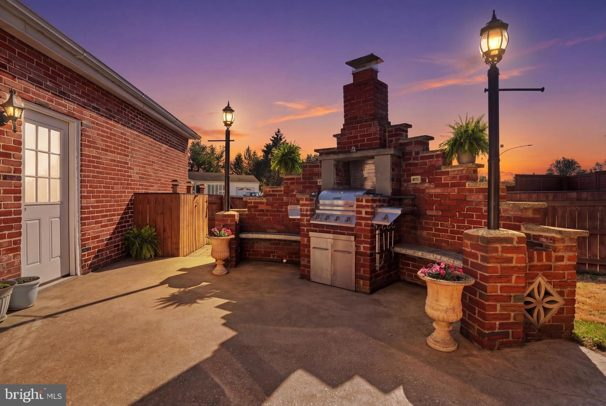 VALLEY VIEW - Residential