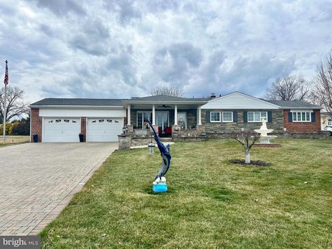101 SHUBROOK LANE ASTON PA 19014