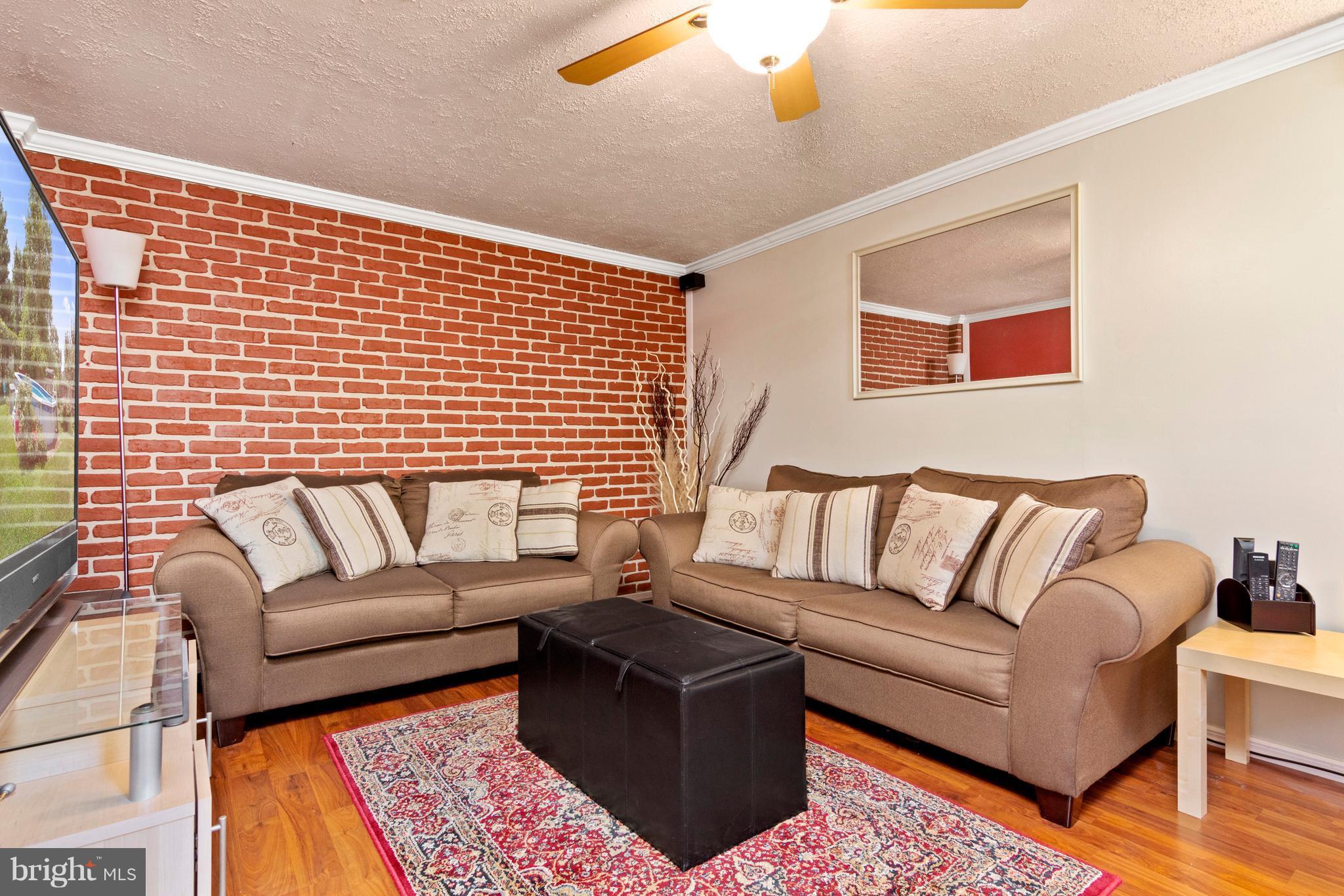 TURF VALLEY - Residential