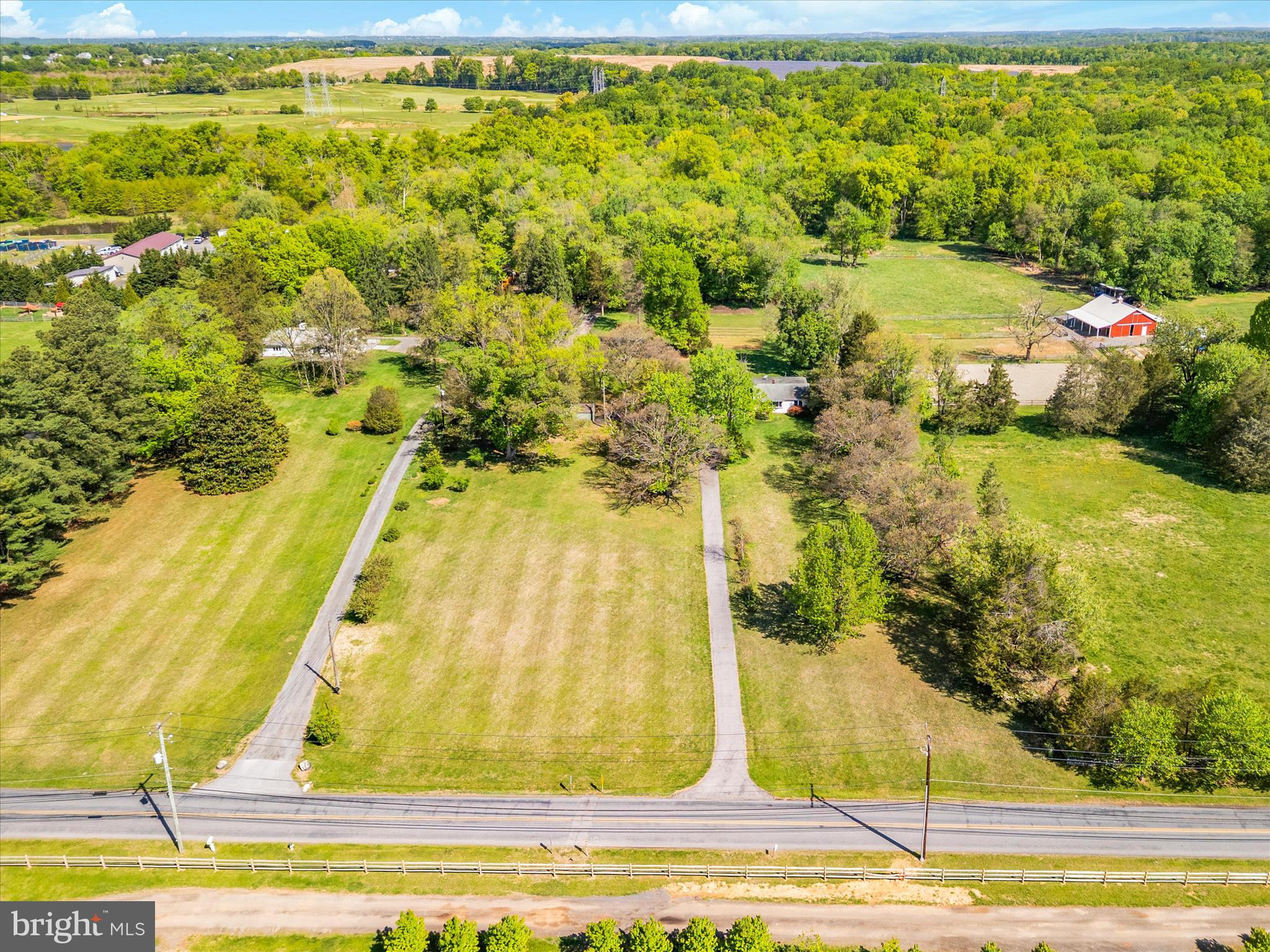 LAYTONSVILLE OUTSIDE - Land
