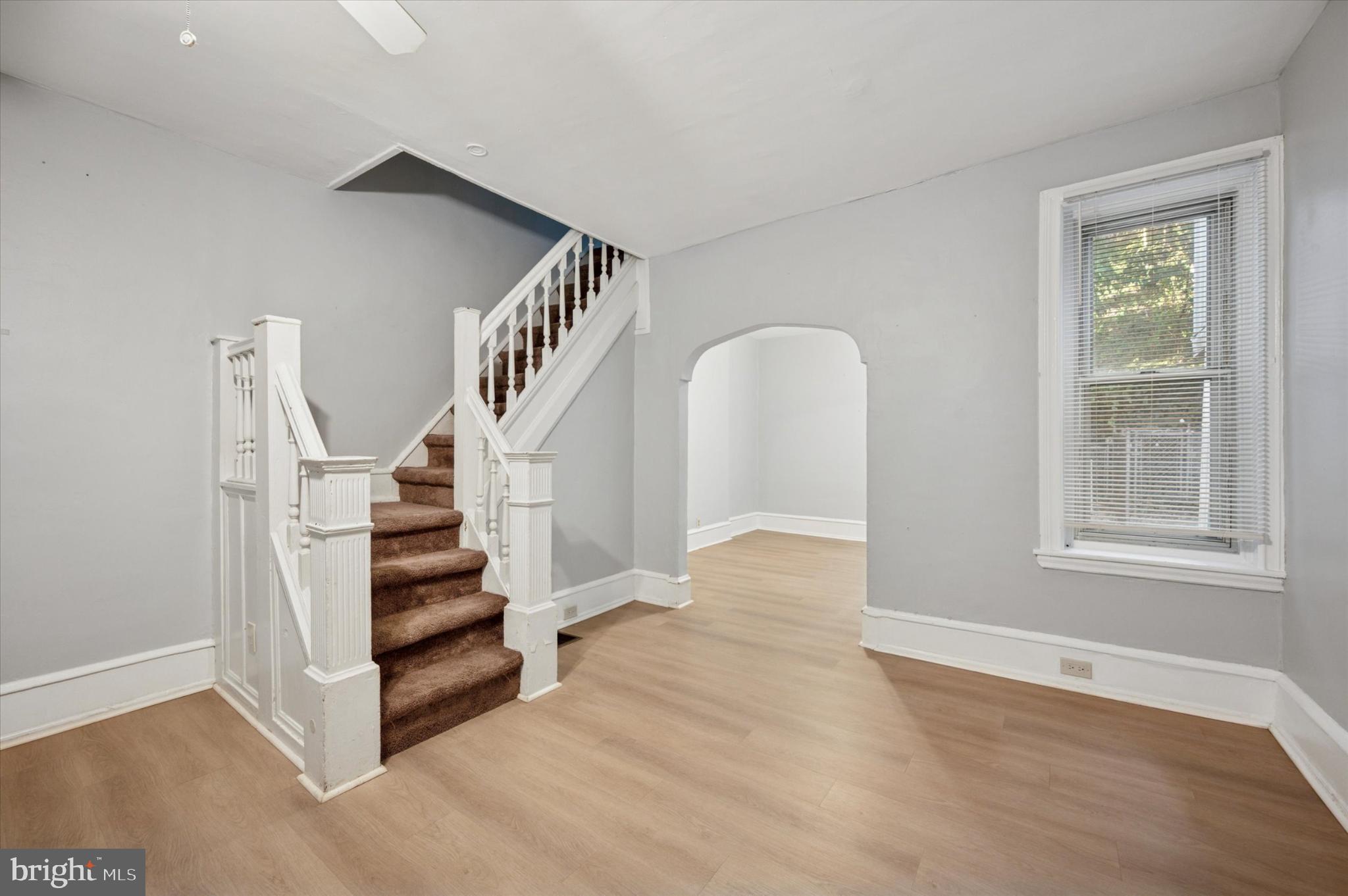 EAST FALLS - Residential