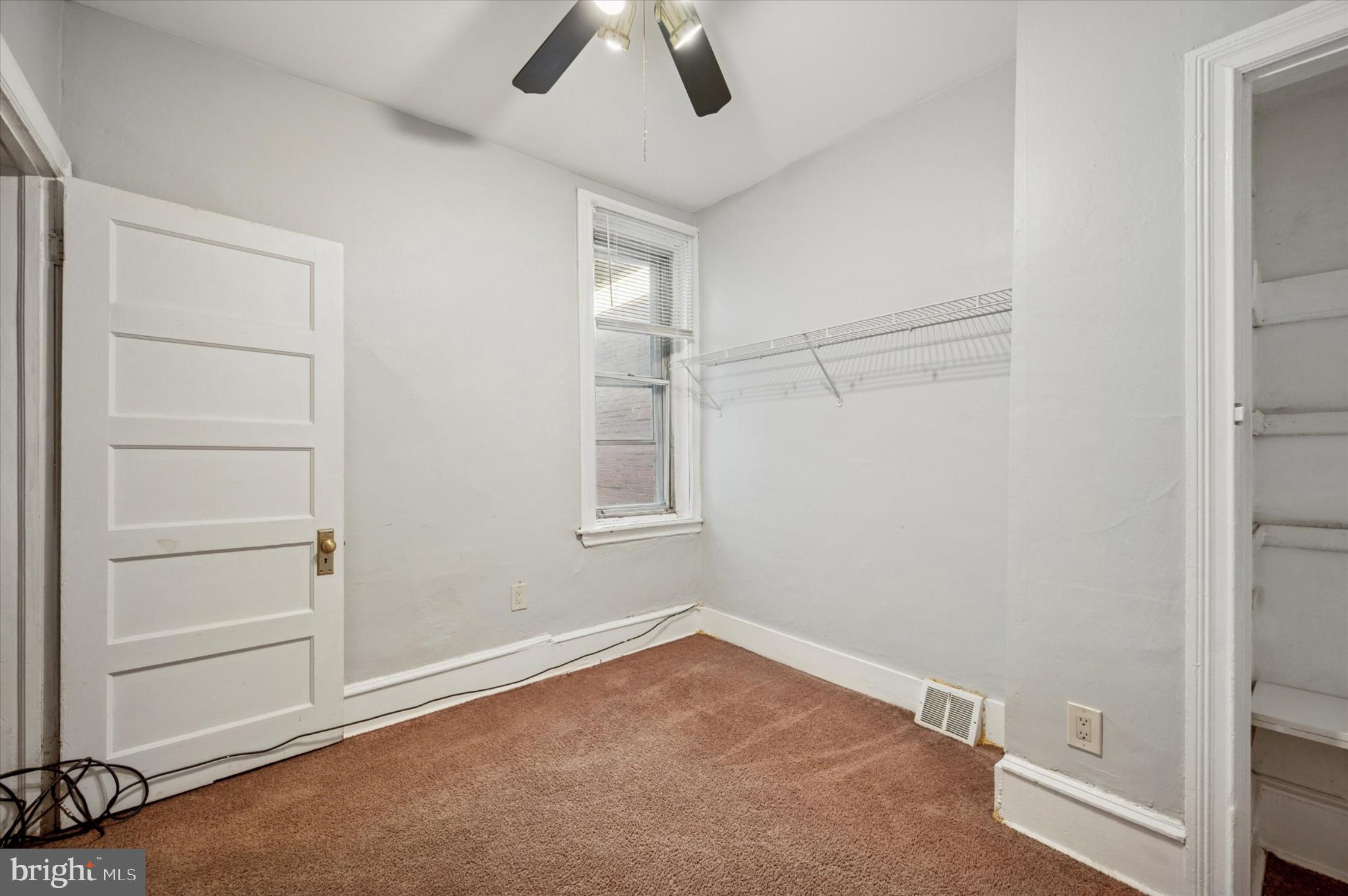 EAST FALLS - Residential