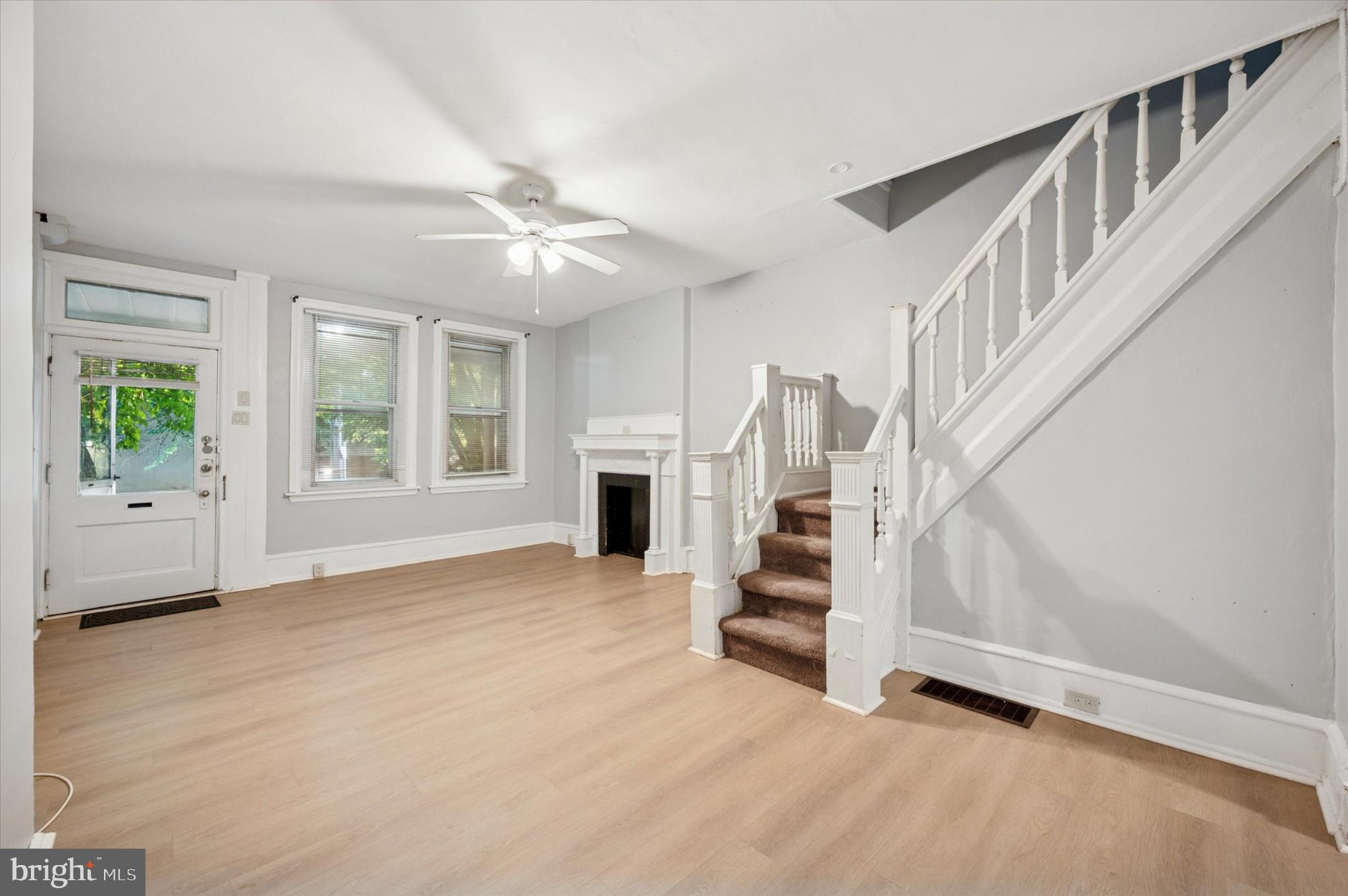 EAST FALLS - Residential