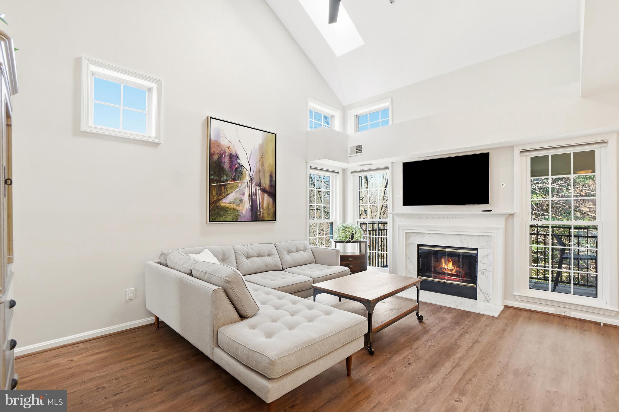 1365 GARDEN WALL CIRCLE 703