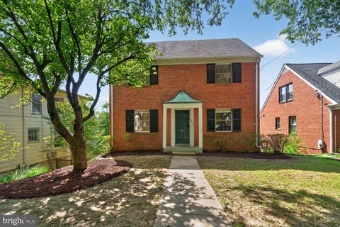 Photo of 5620 Macarthur Boulevard NW, WASHINGTON, DC 20016 (MLS # DCDC2283630)