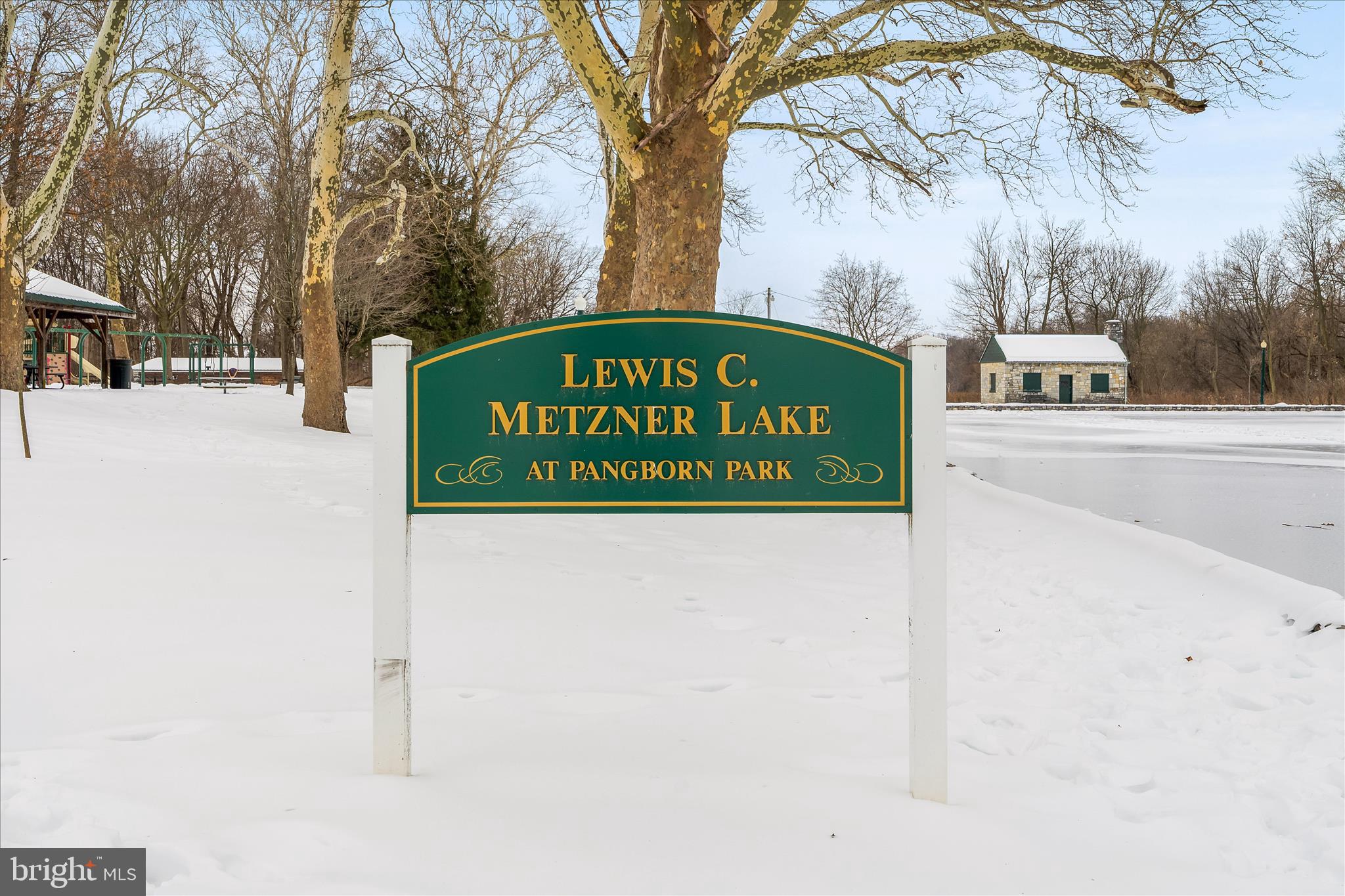 PARK OVERLOOK TOWNHOMES - Residential