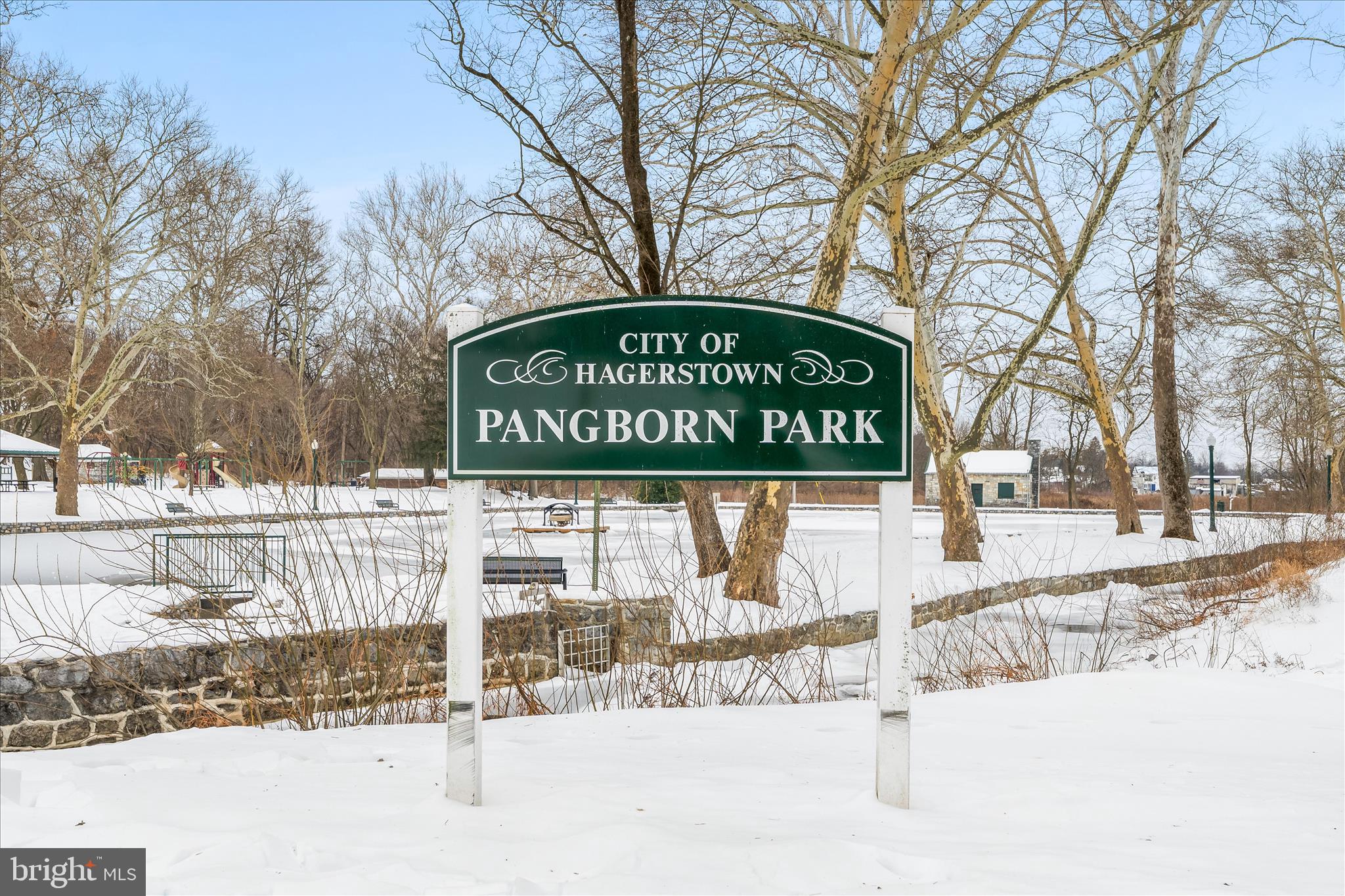 PARK OVERLOOK TOWNHOMES - Residential