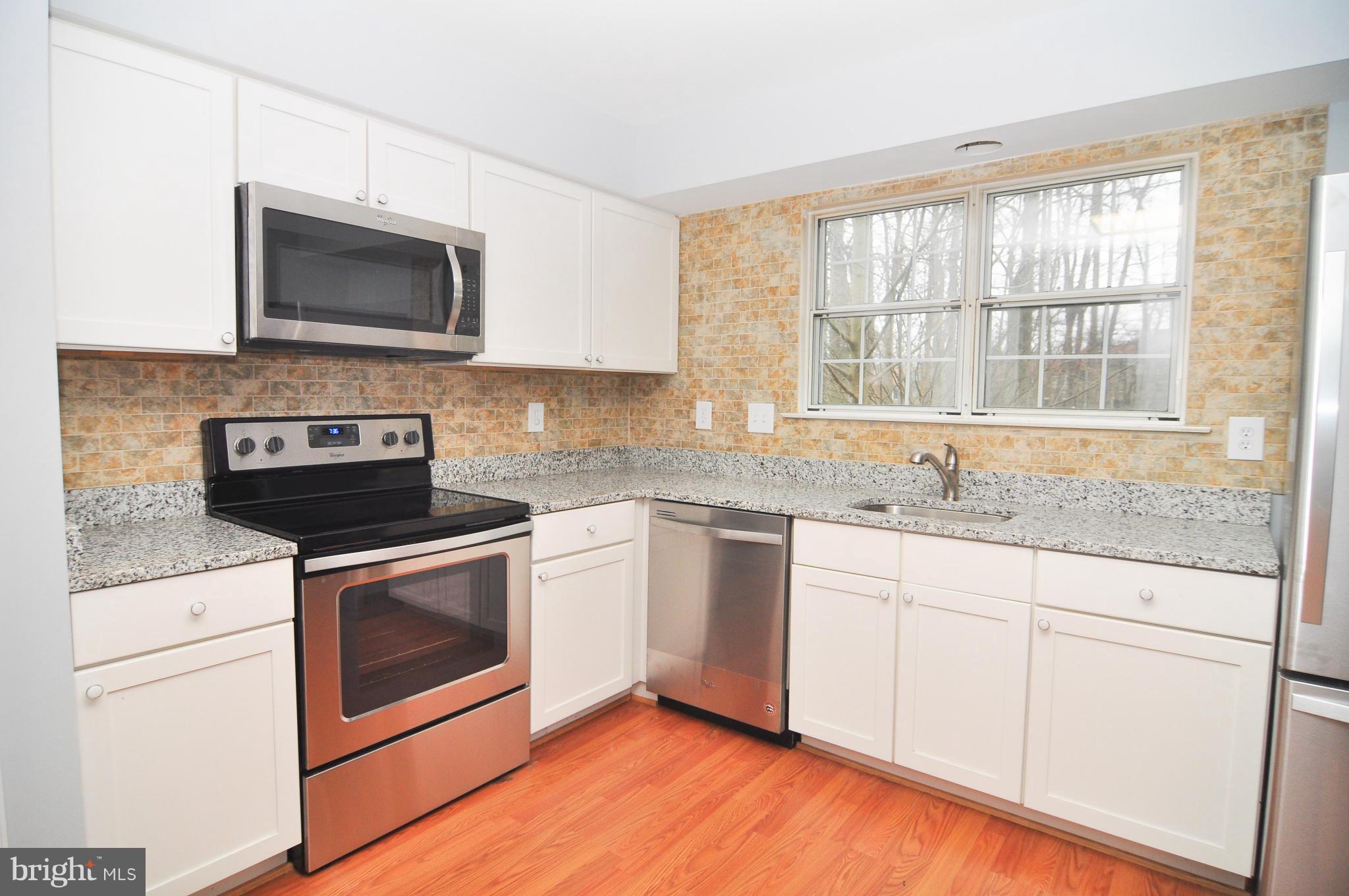 LAKE RIDGE - Residential