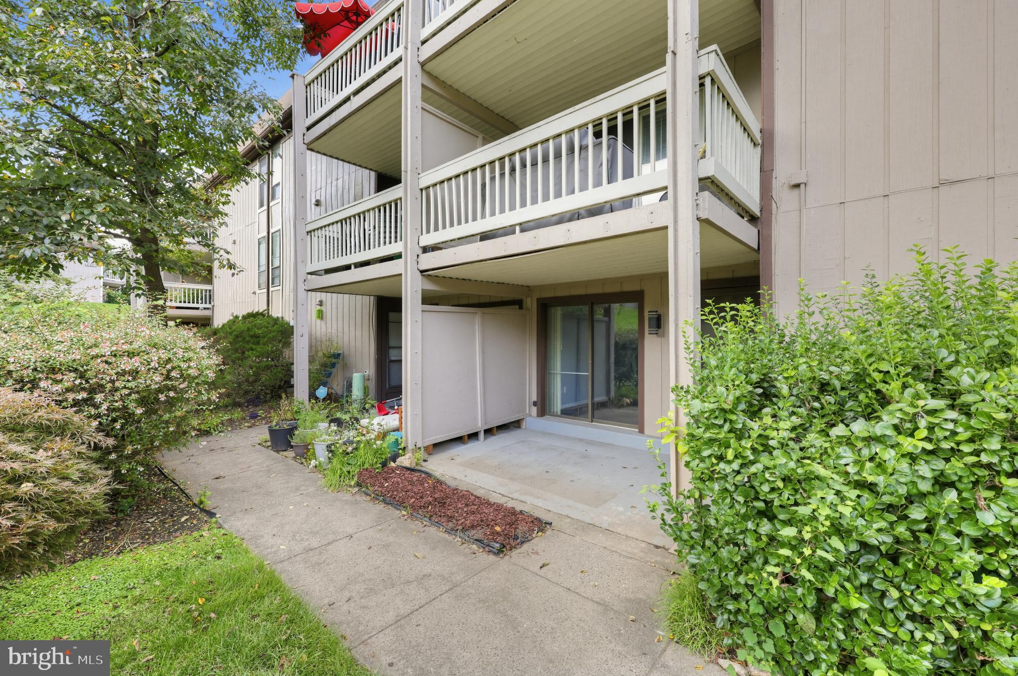 5803 ROYAL RIDGE DRIVE I
