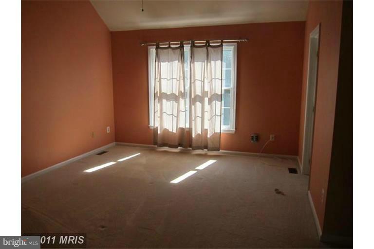 THE MEWS - Residential Lease