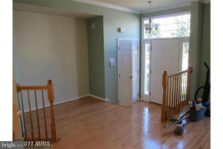 THE MEWS - Residential Lease