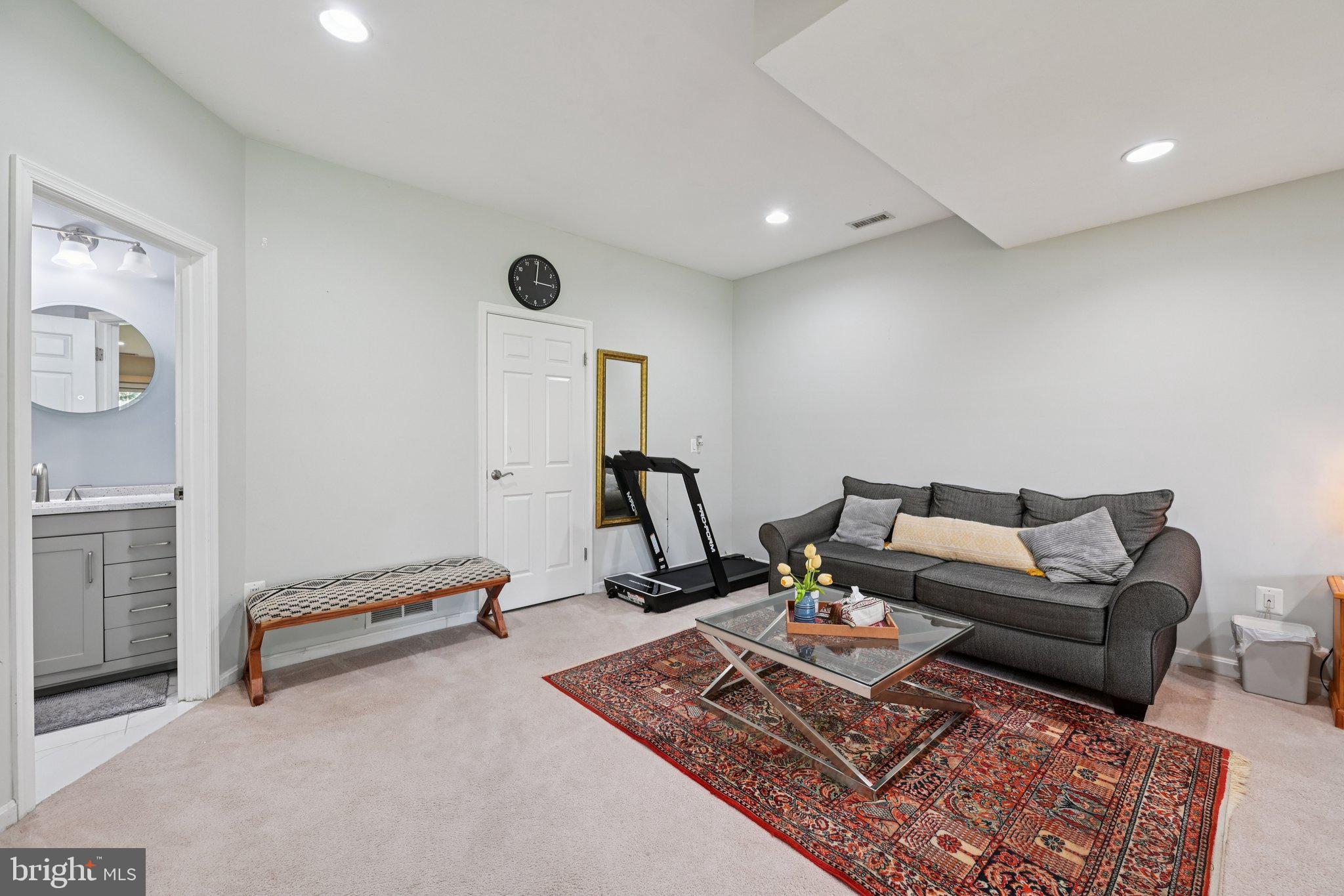 FORSGATE - Residential