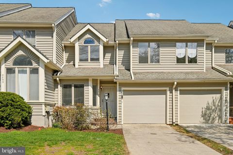 5095 COLUMBIA ROAD 16 COLUMBIA MD 21044