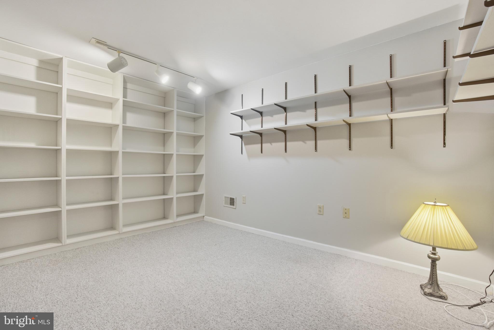 VILLAGE OF KINGS CONTRIVANCE - Residential