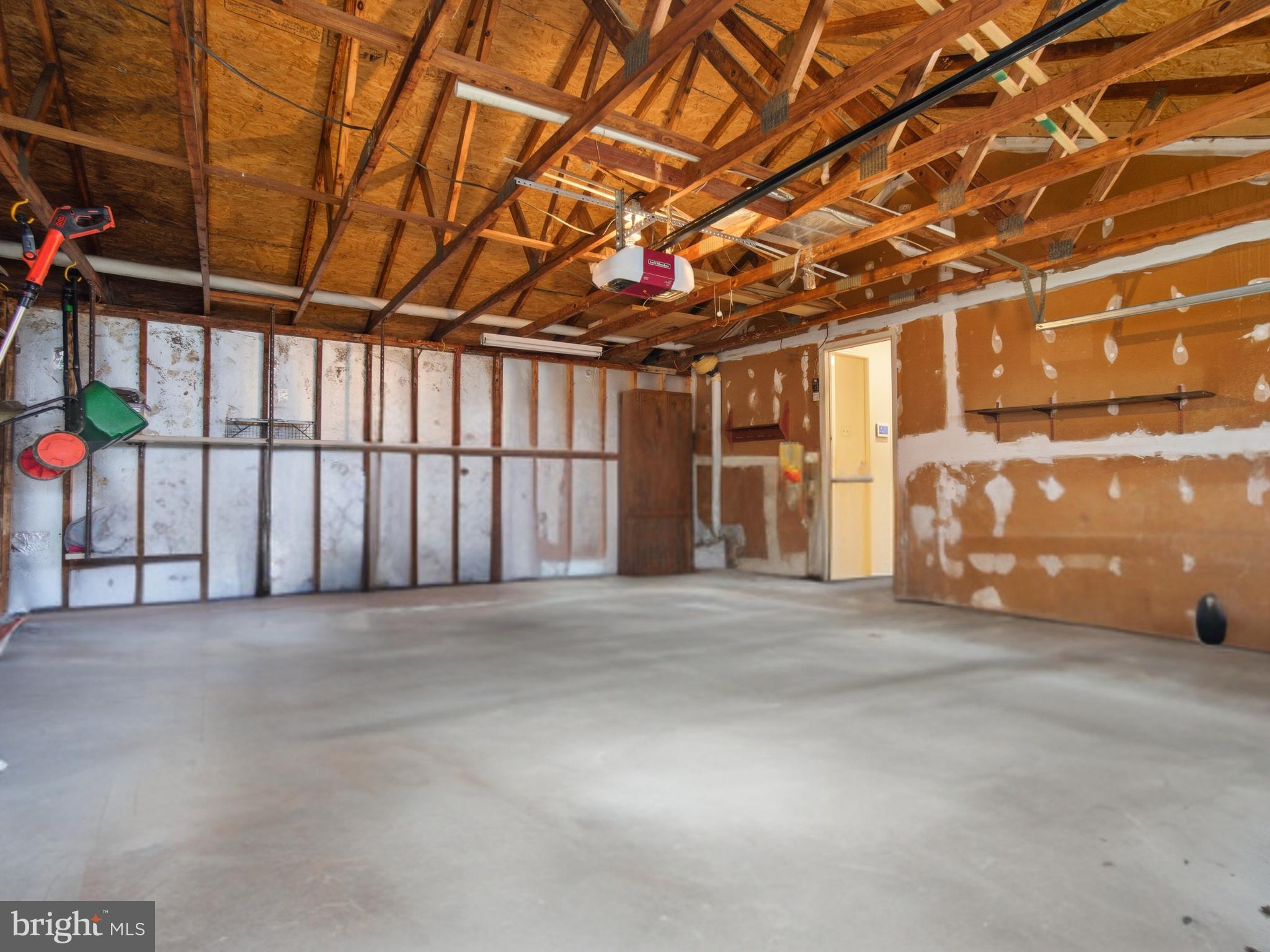 VILLAGE OF KINGS CONTRIVANCE - Residential