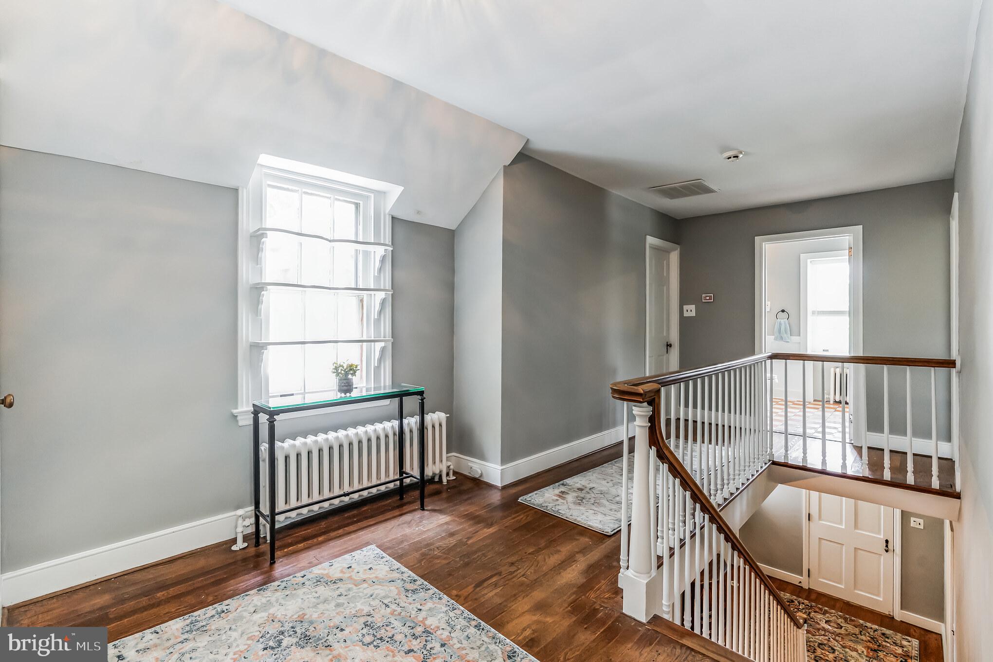 CURRAN TERRACE - Residential