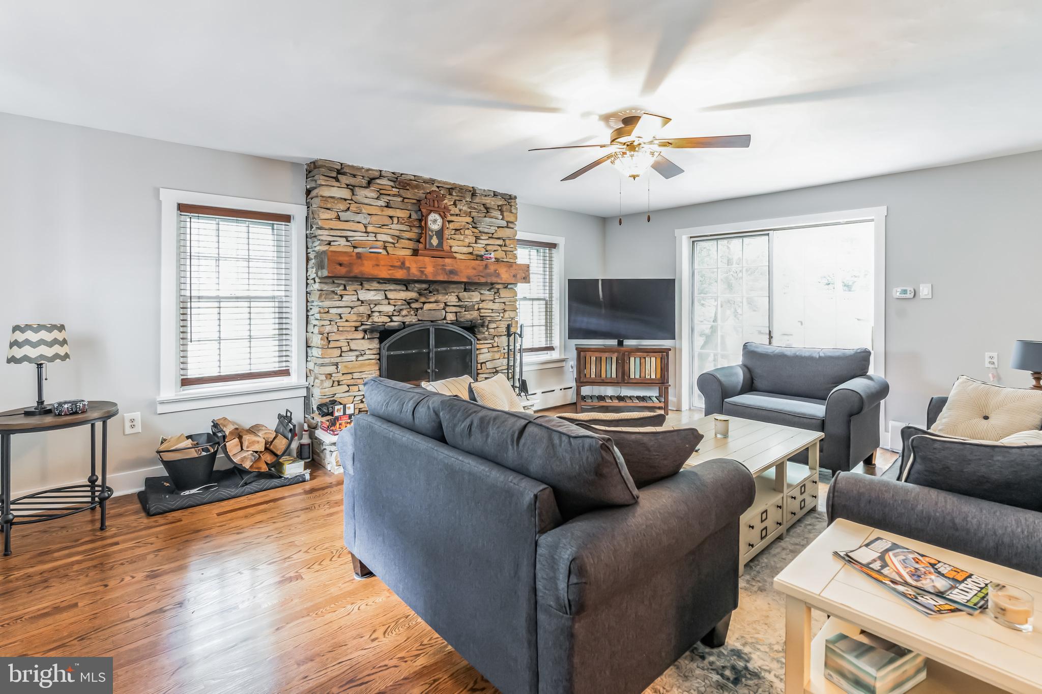 CURRAN TERRACE - Residential