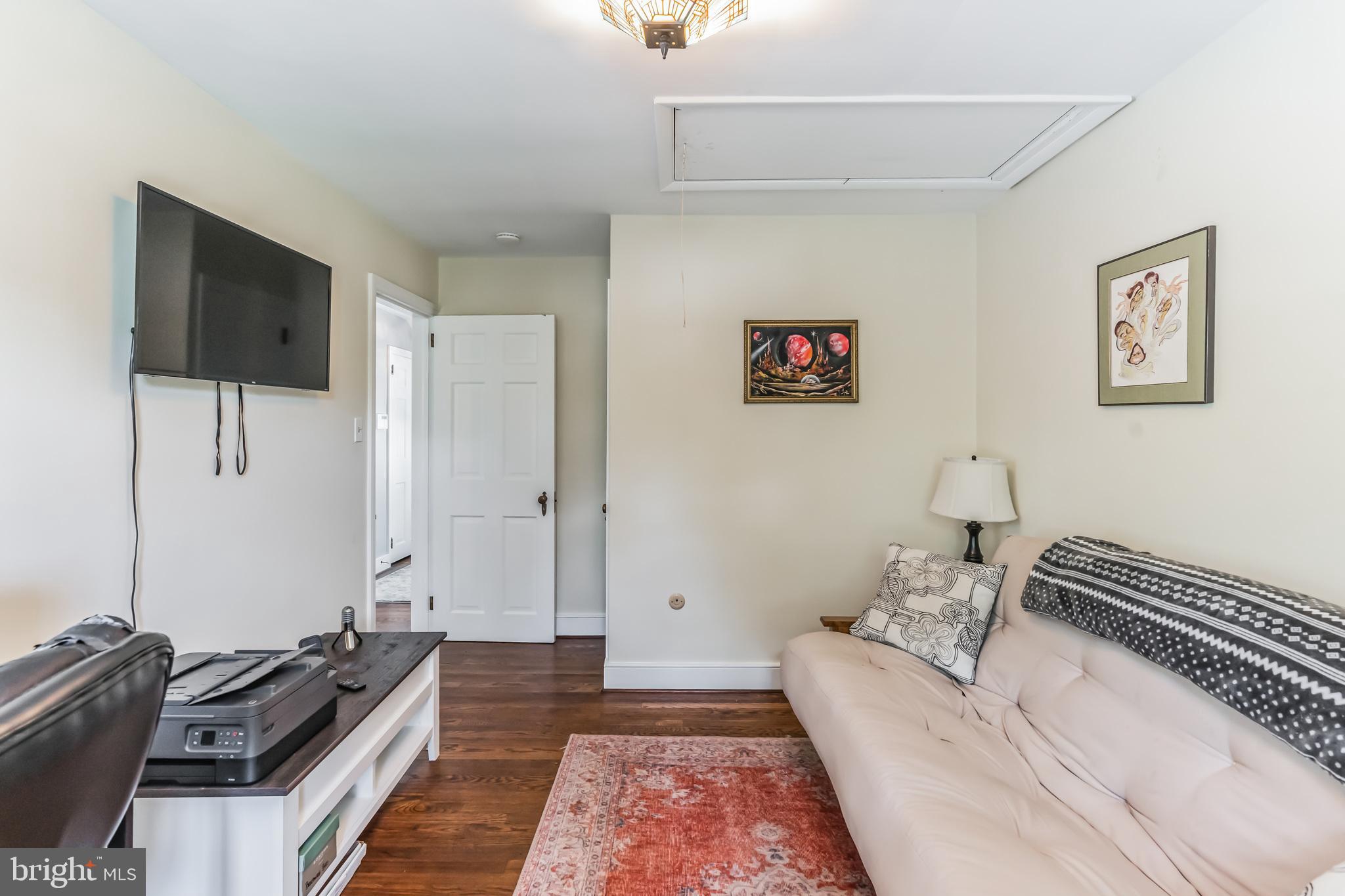 CURRAN TERRACE - Residential