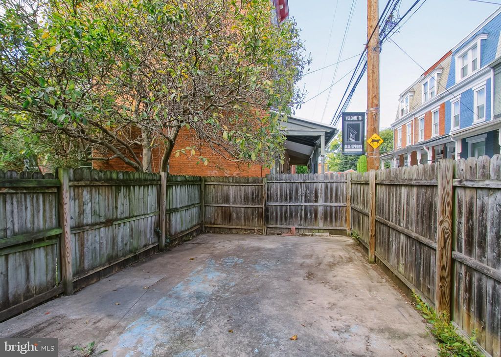 Photo of 238 Muench Street, HARRISBURG, PA 17102 (MLS # PADA2050522)