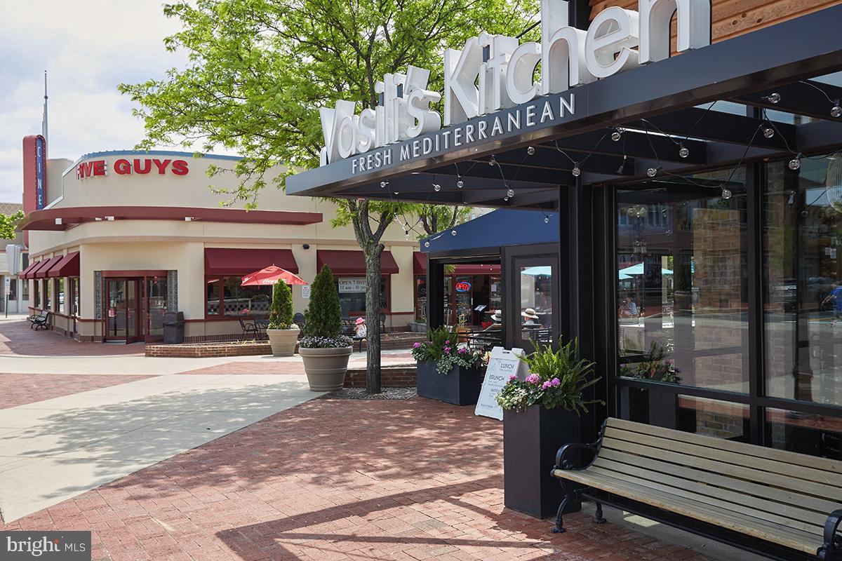 THE COLONNADE AT KENTLANDS - Residential