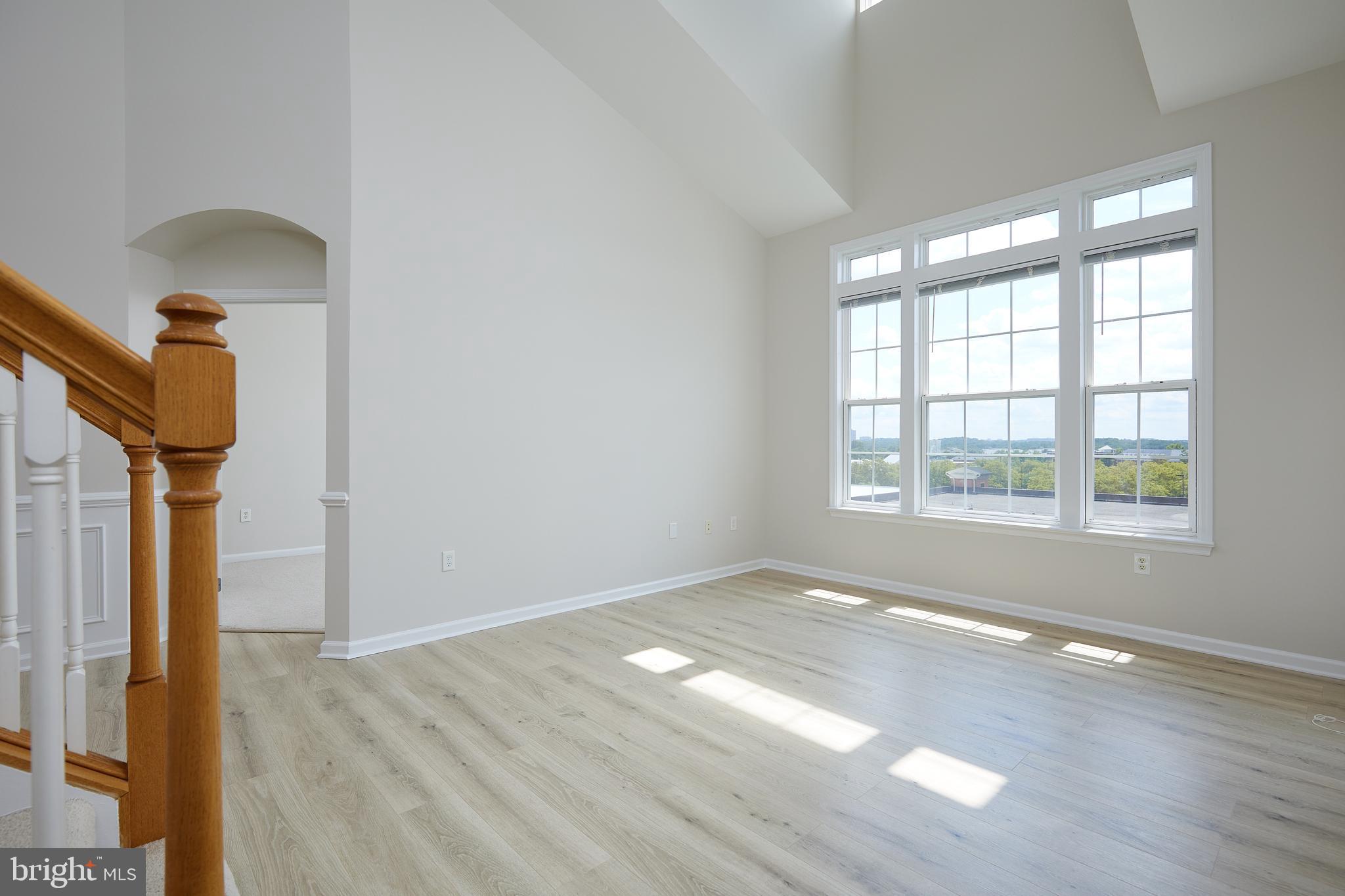 THE COLONNADE AT KENTLANDS - Residential