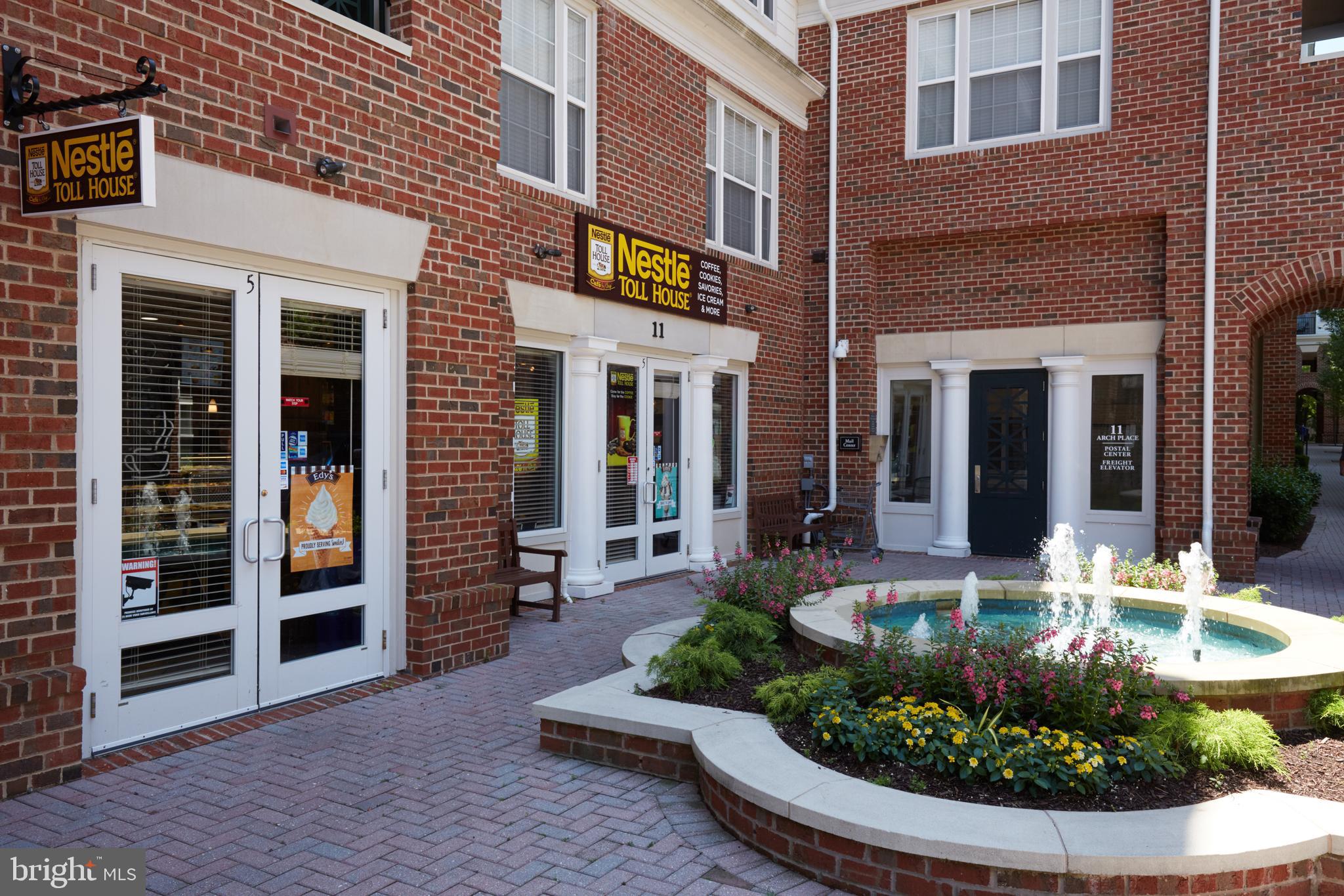 THE COLONNADE AT KENTLANDS - Residential