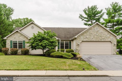 Photo of 512 Westfield Drive, New Holland, PA 17557 (MLS # PALA2054034)