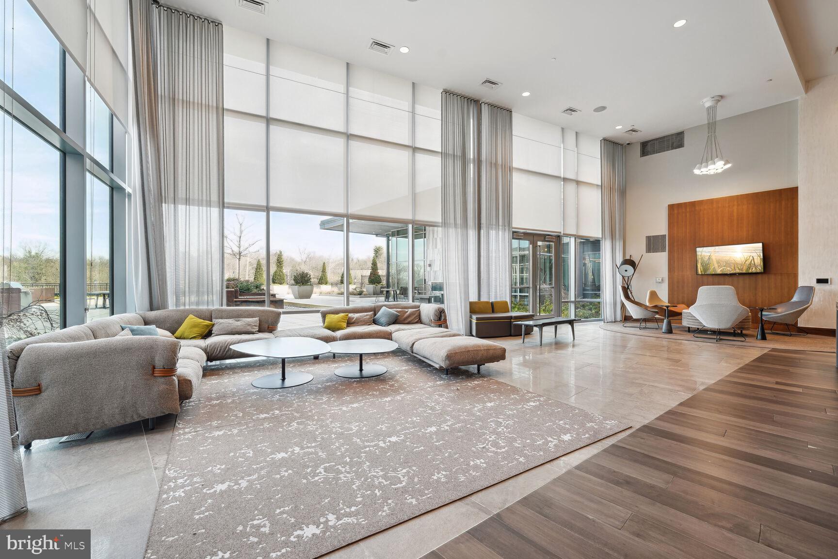 NATIONAL HARBOR - Residential Lease