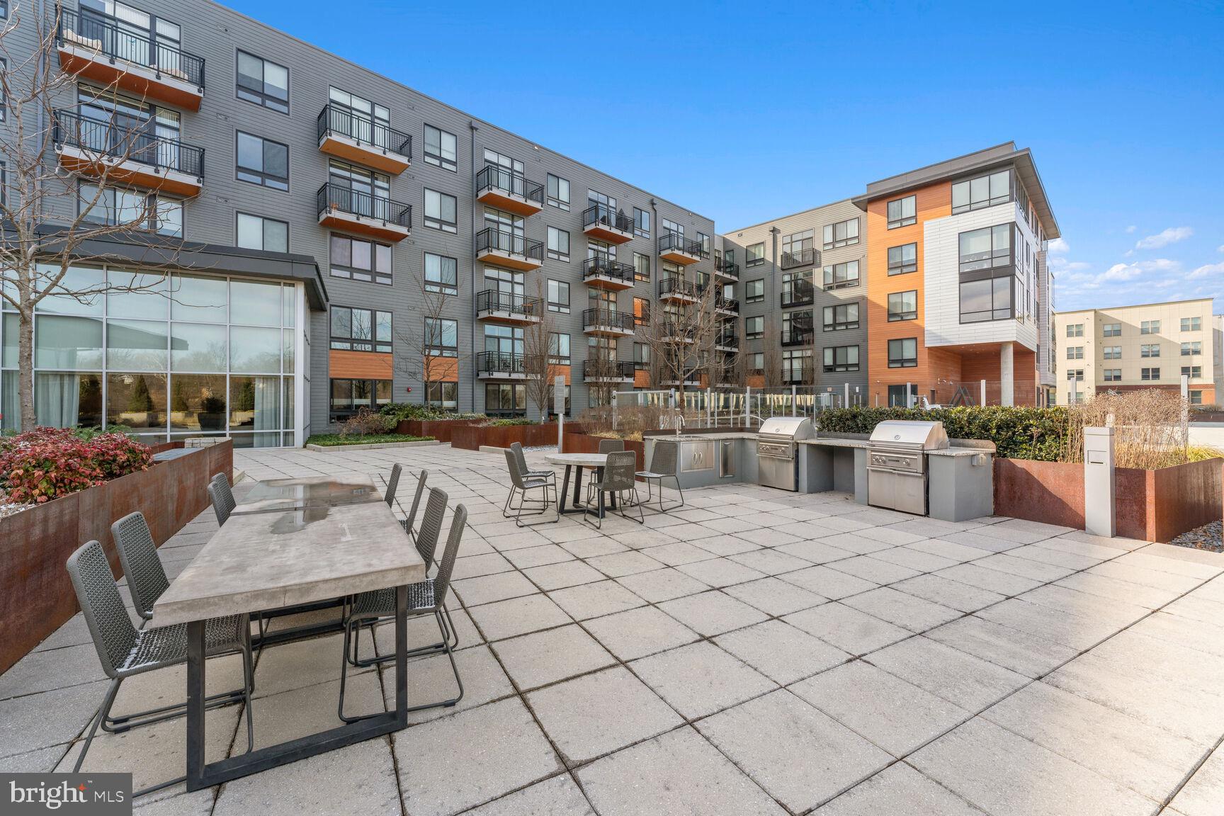 NATIONAL HARBOR - Residential Lease