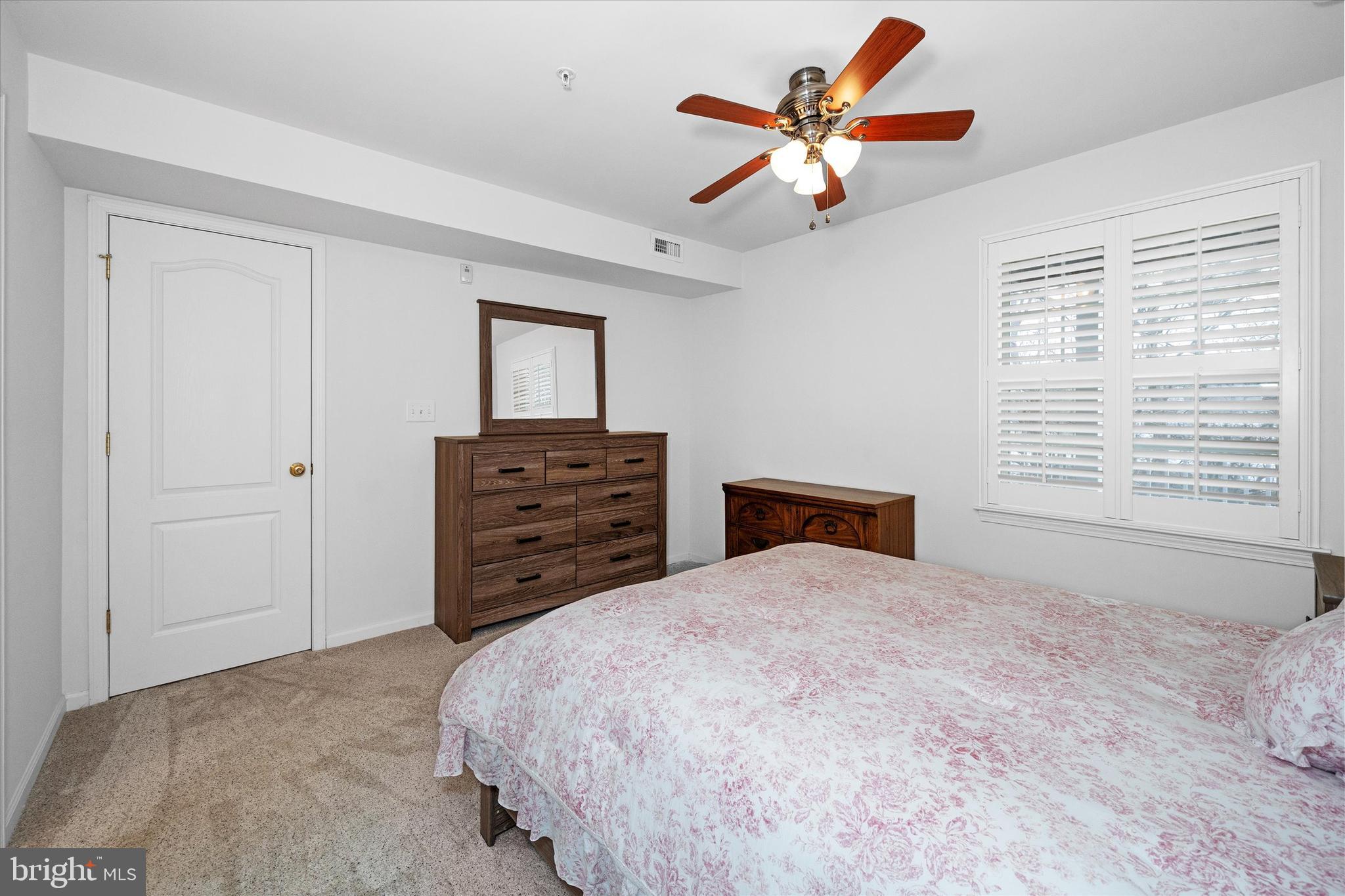 CONGRESSIONAL VILLAG - Residential