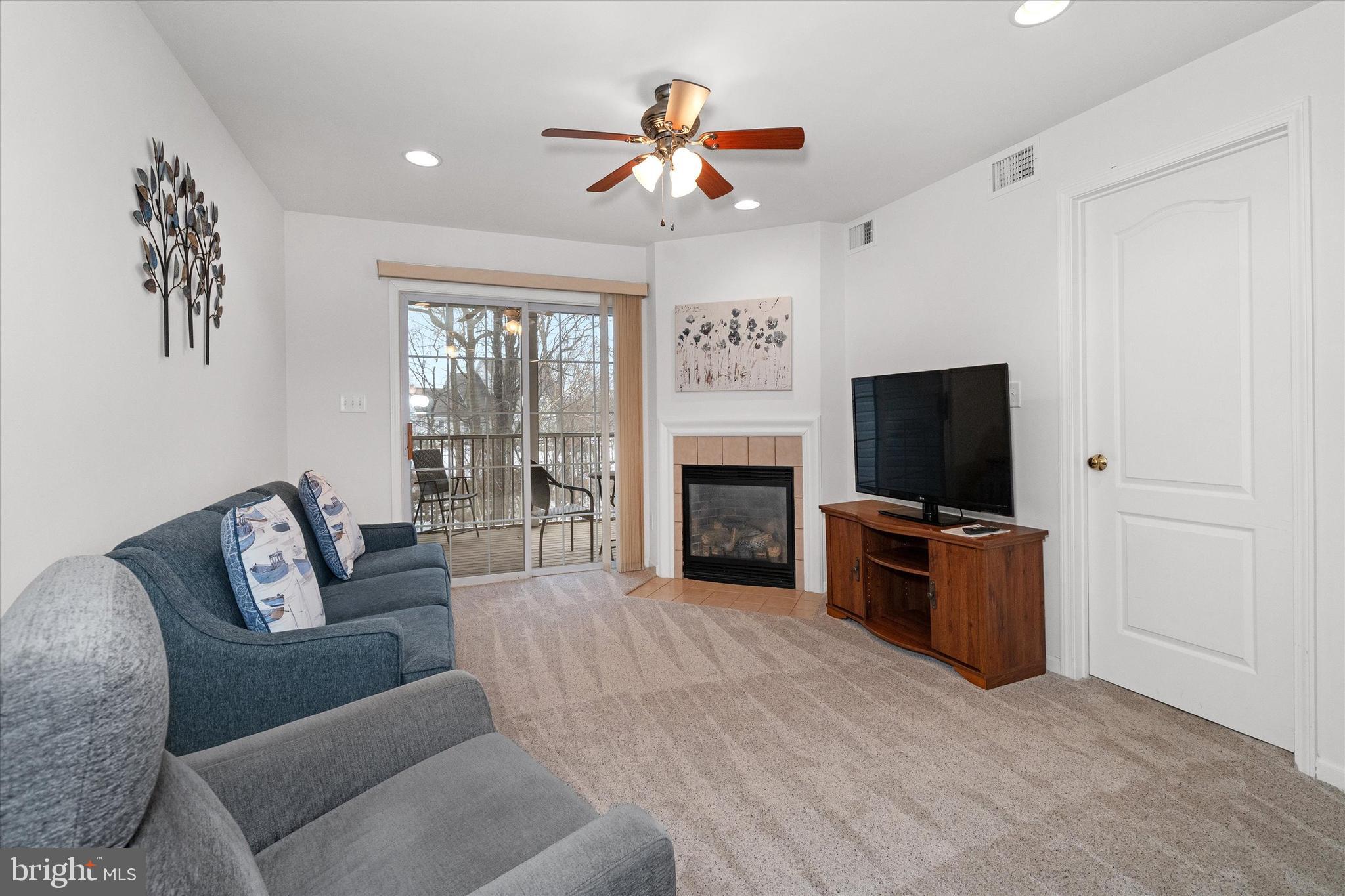 CONGRESSIONAL VILLAG - Residential