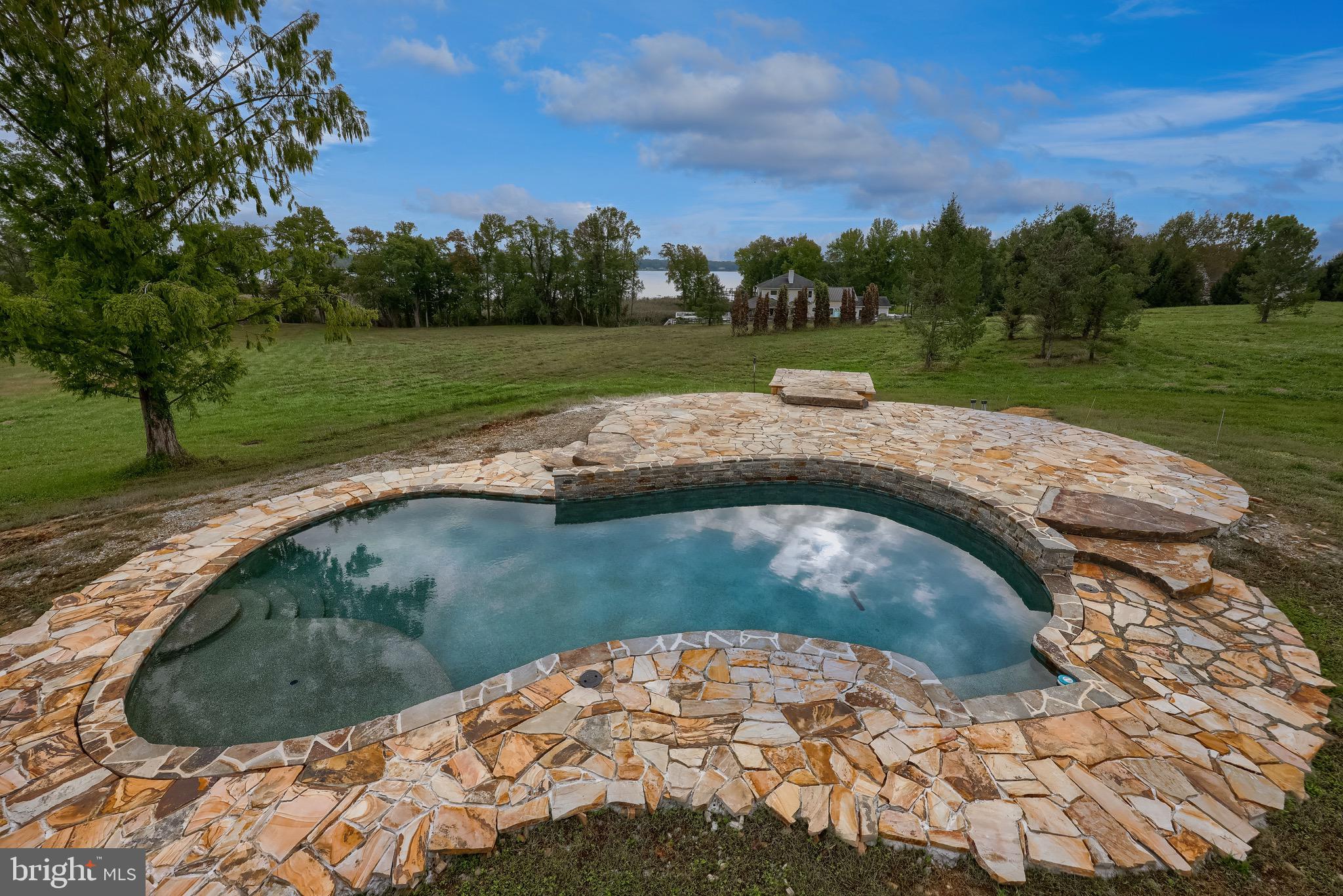 ELK RIVER - Residential