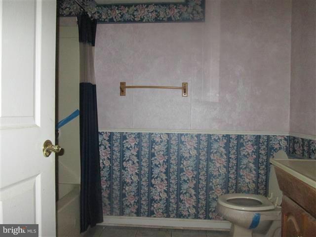 HICKORY OVERLOOK - Residential